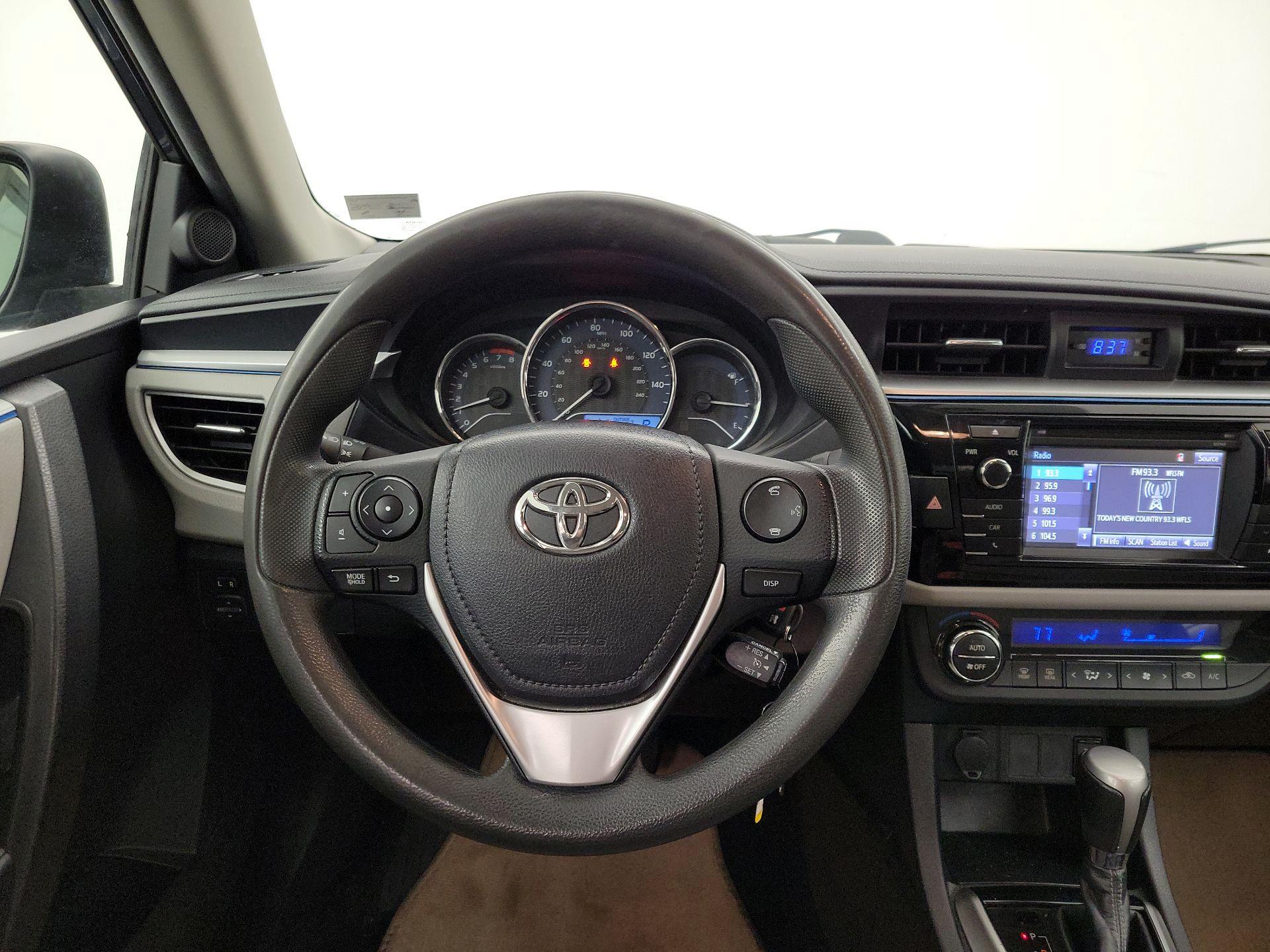 Thumbnail: 2014 Toyota Corolla - 10