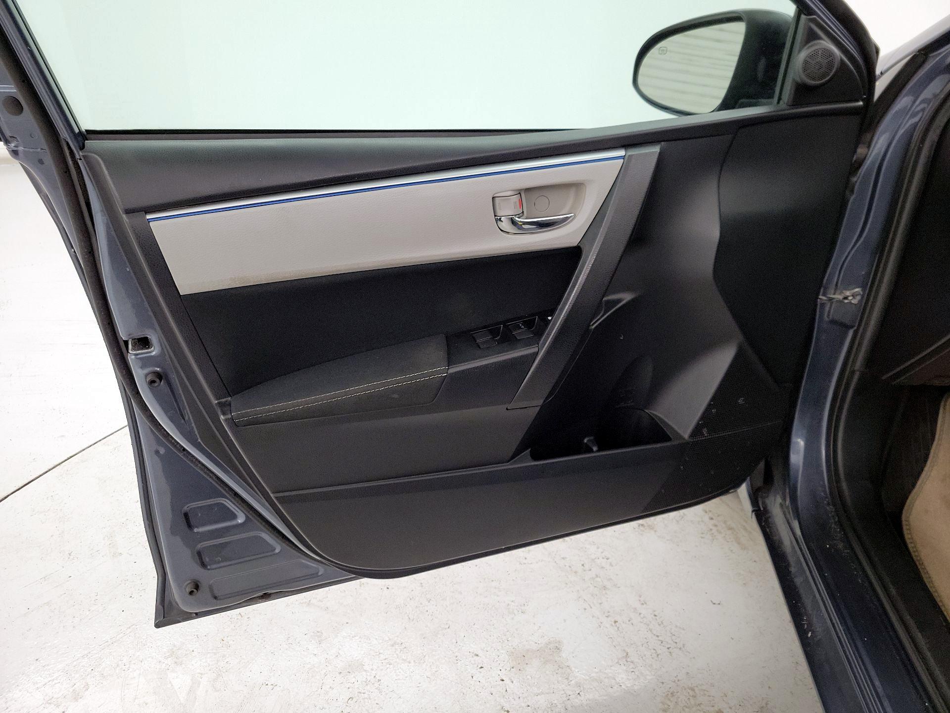 Thumbnail: 2014 Toyota Corolla - 12