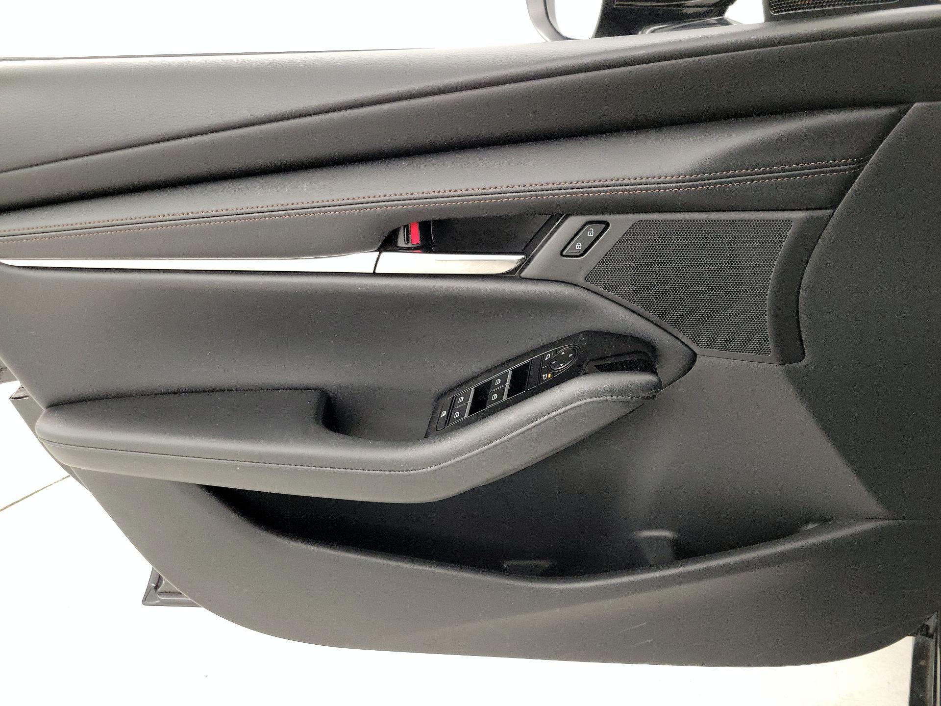 Thumbnail: 2022 Mazda Mazda3 - 12