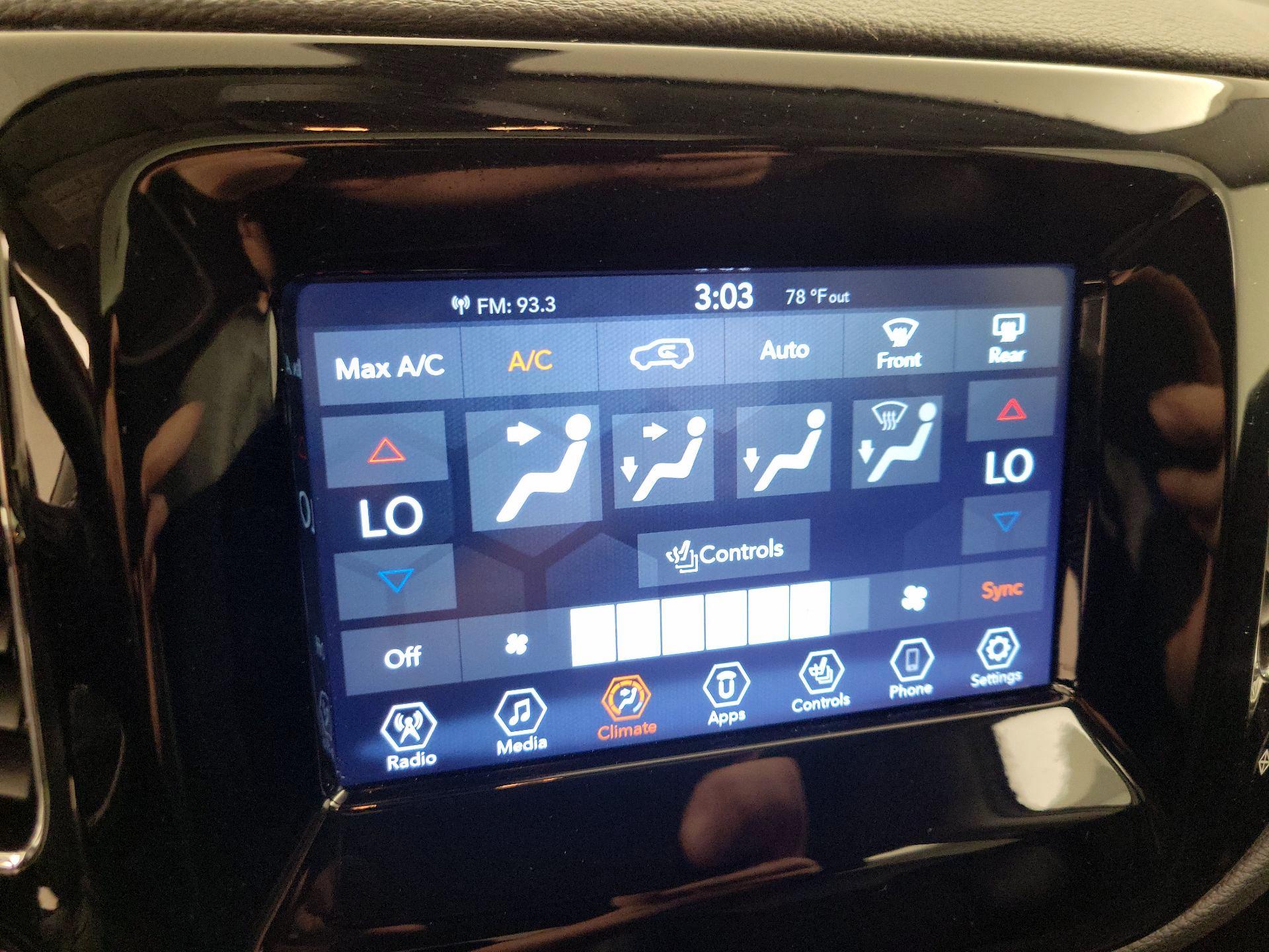 Thumbnail: 2021 Jeep Compass - 16