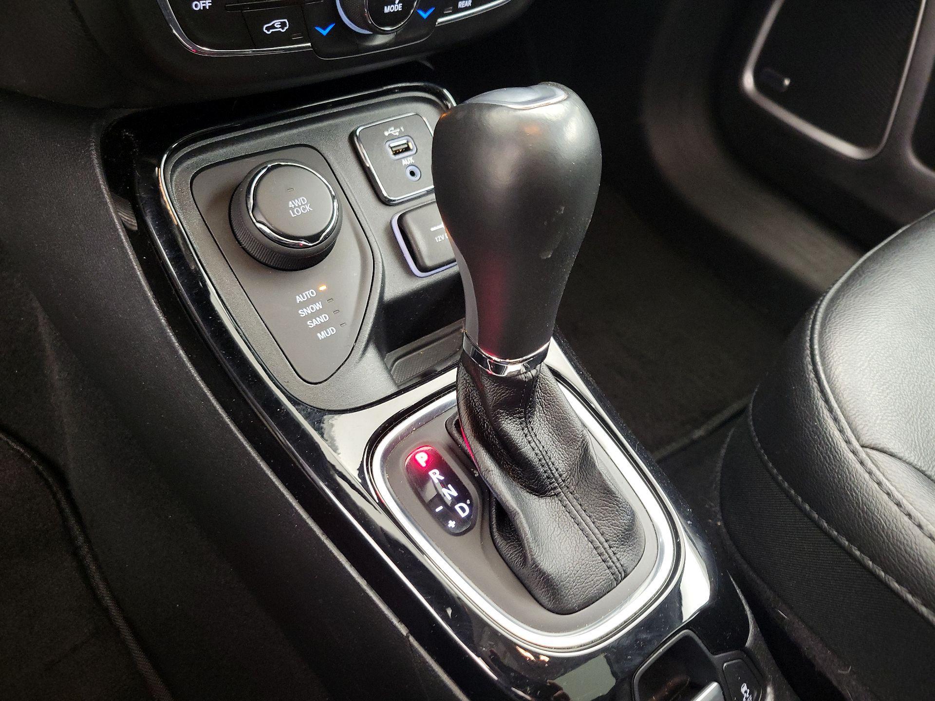 Thumbnail: 2021 Jeep Compass - 17