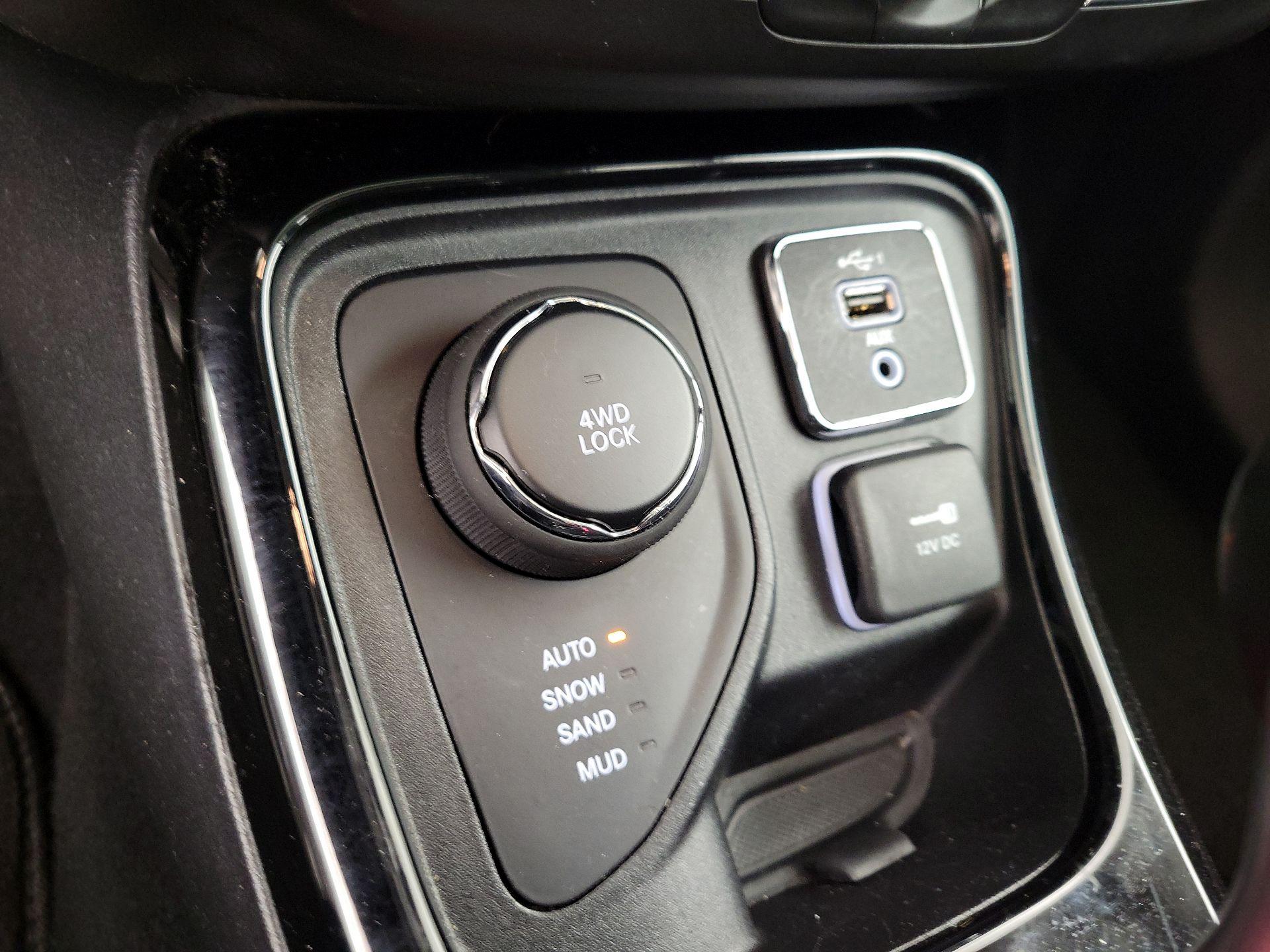 Thumbnail: 2021 Jeep Compass - 18