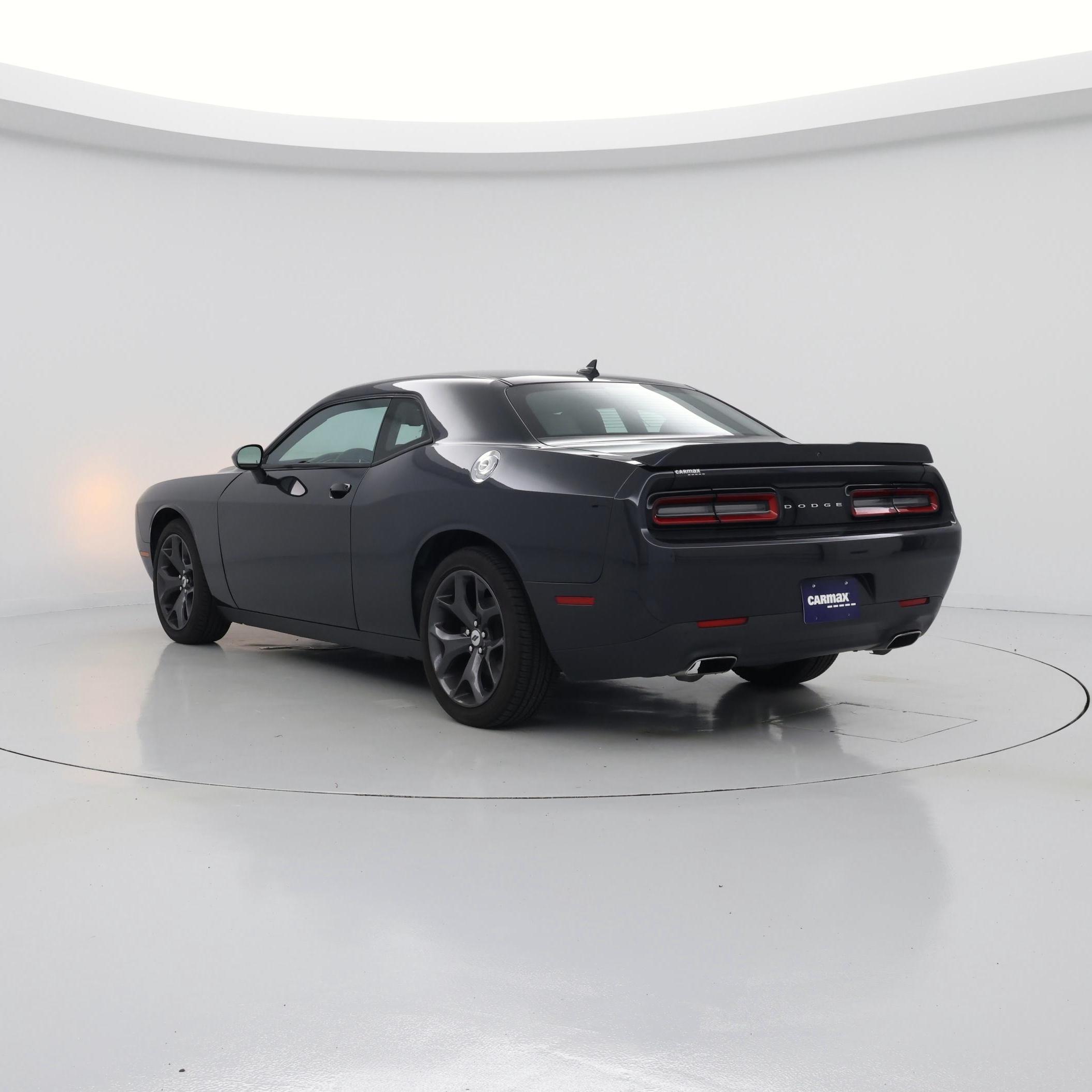 Thumbnail: 2017 Dodge Challenger - 2