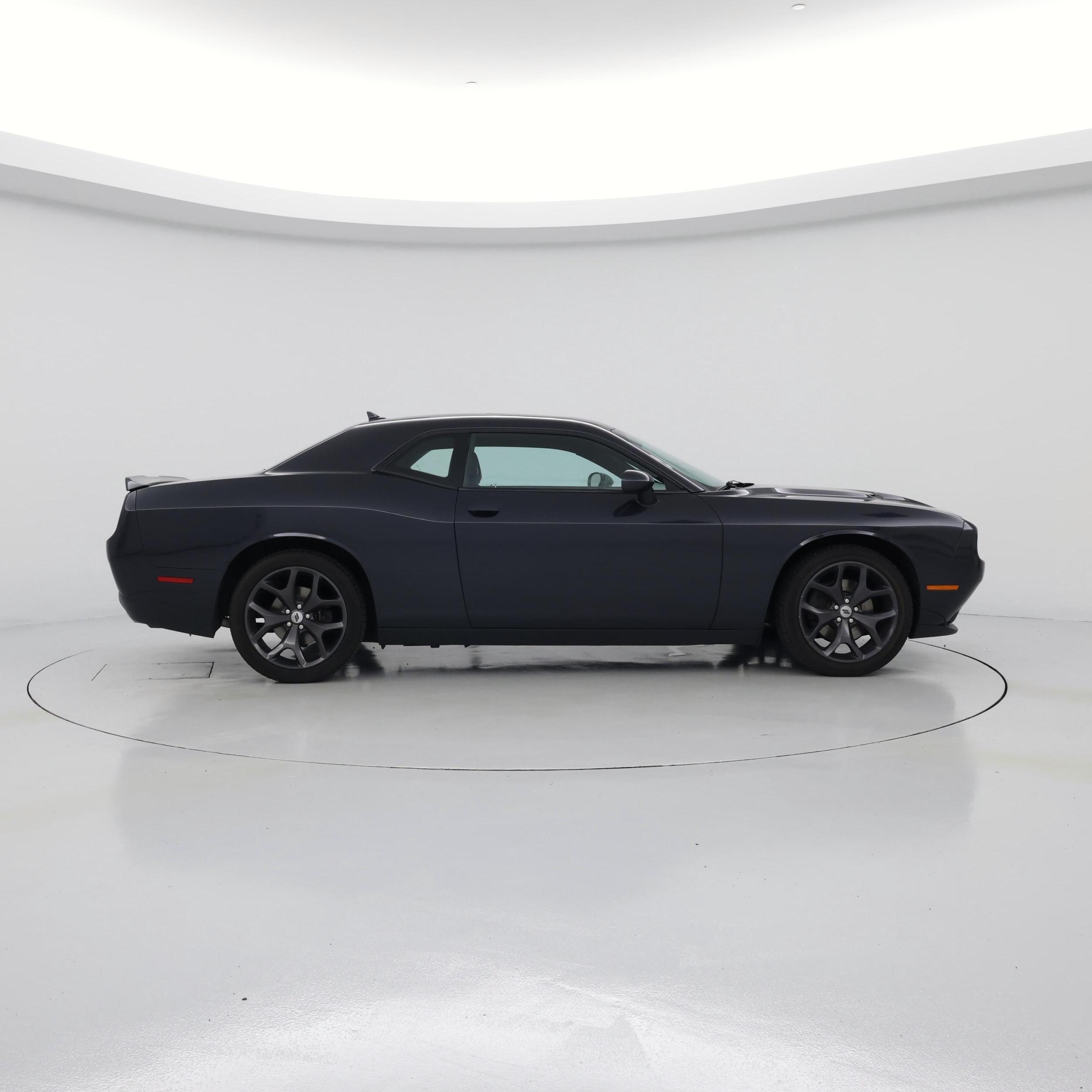 Thumbnail: 2017 Dodge Challenger - 7