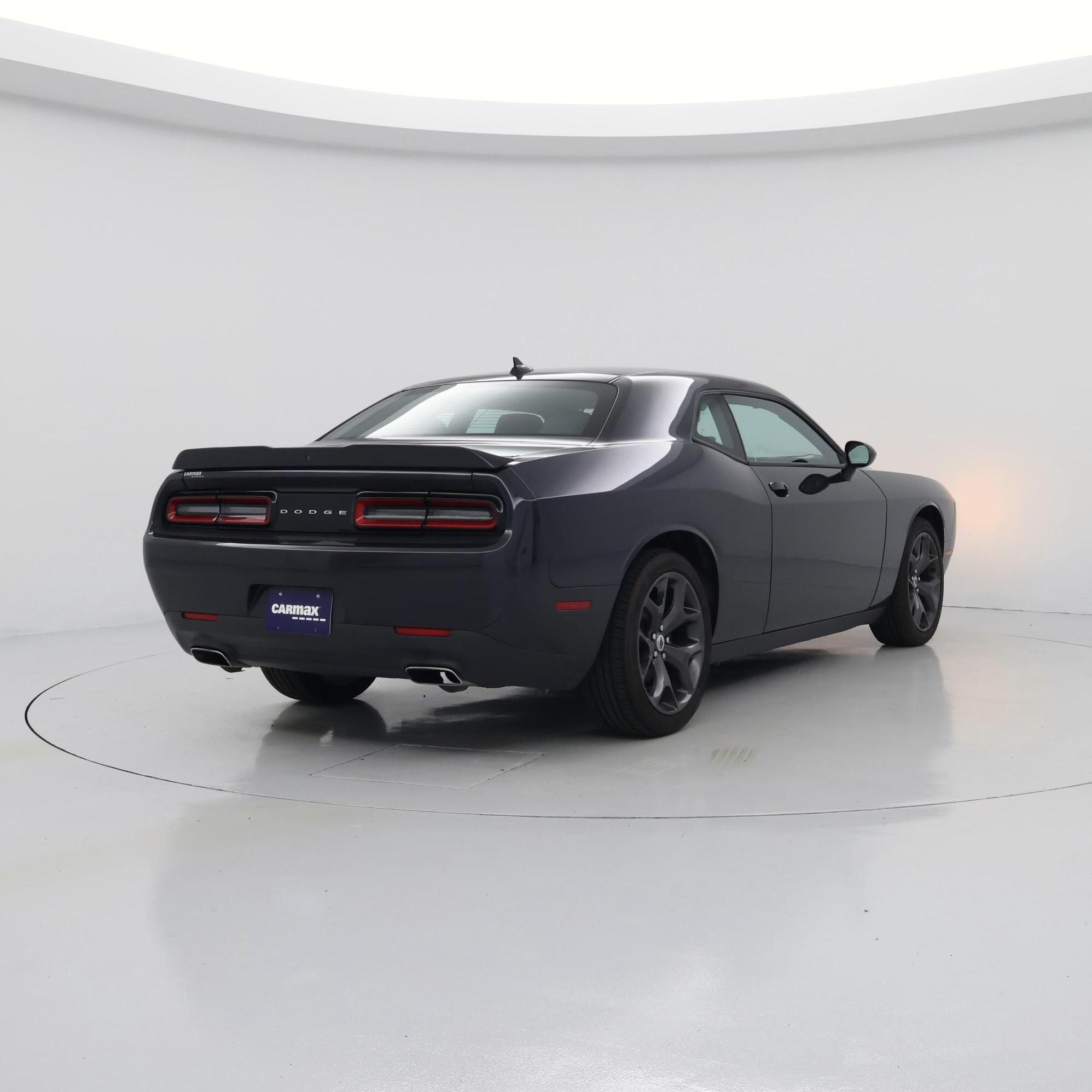 Thumbnail: 2017 Dodge Challenger - 8