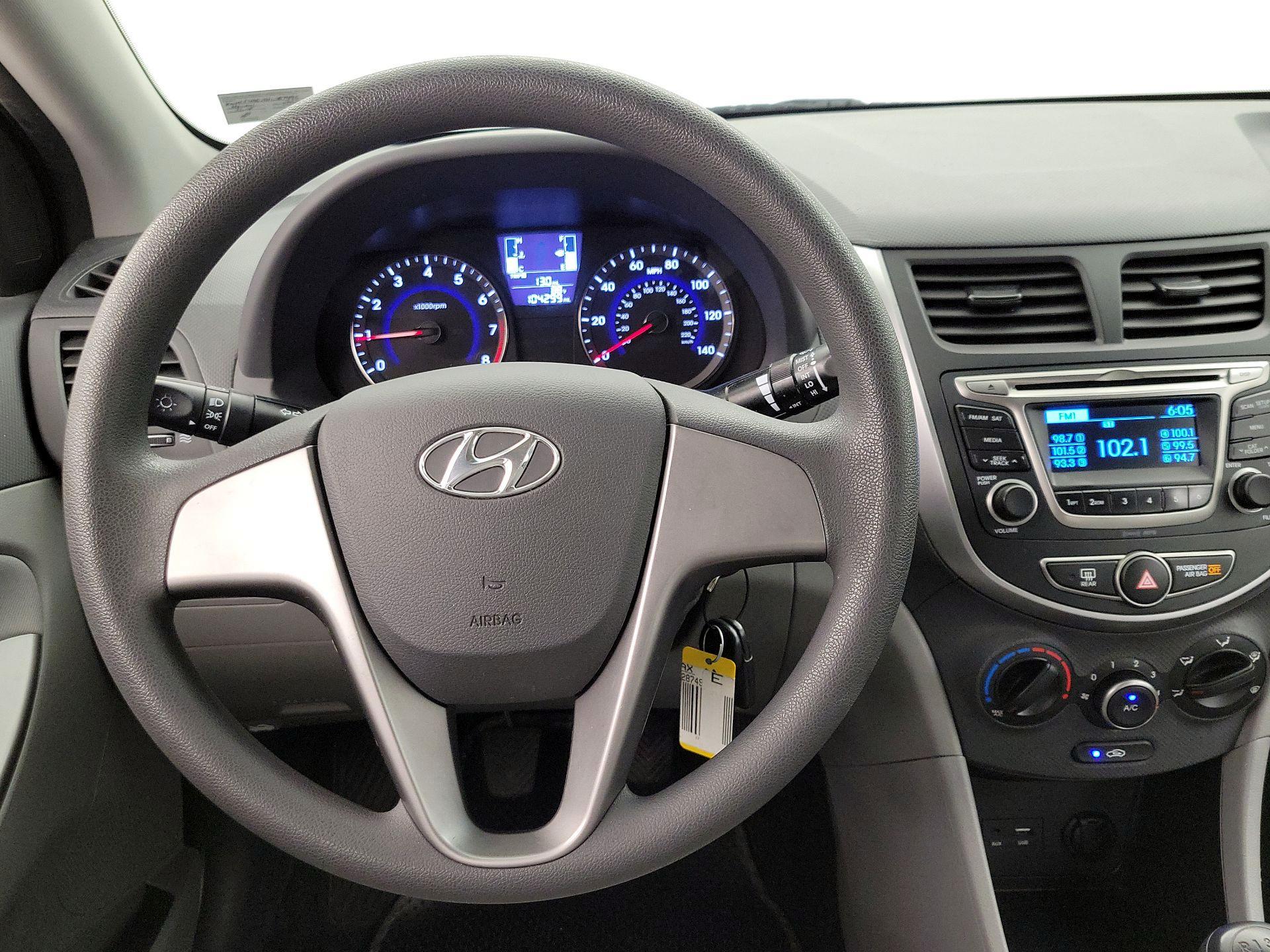 Thumbnail: 2017 Hyundai Accent - 10