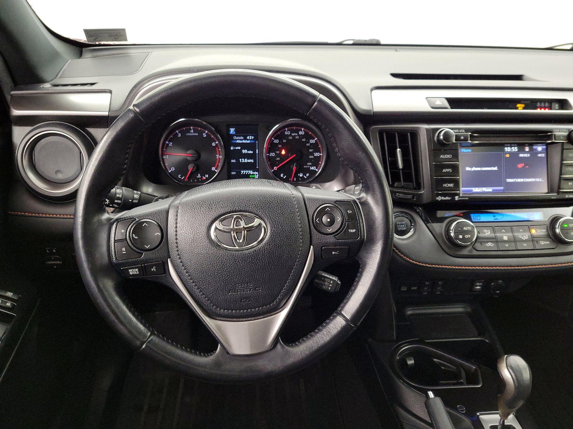 Thumbnail: 2017 Toyota RAV4 - 10