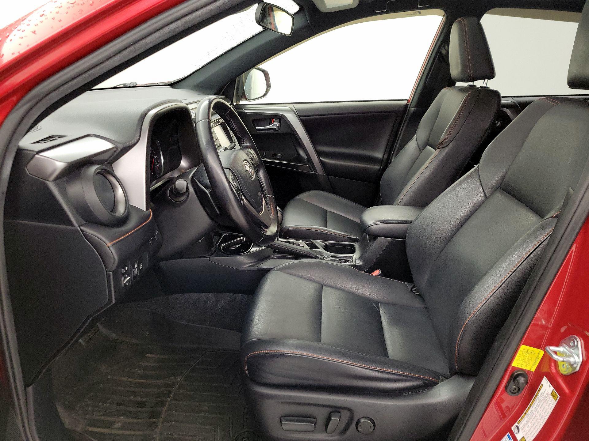 Thumbnail: 2017 Toyota RAV4 - 11