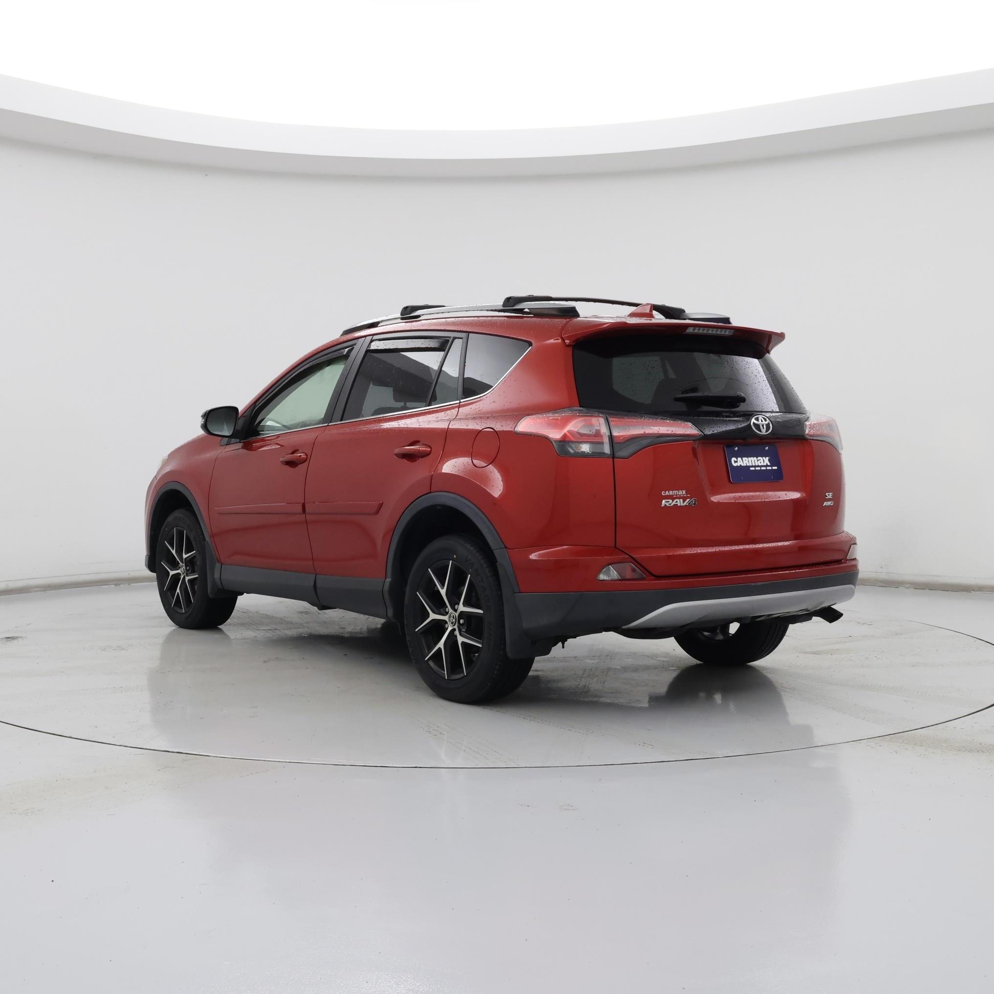 Thumbnail: 2017 Toyota RAV4 - 2
