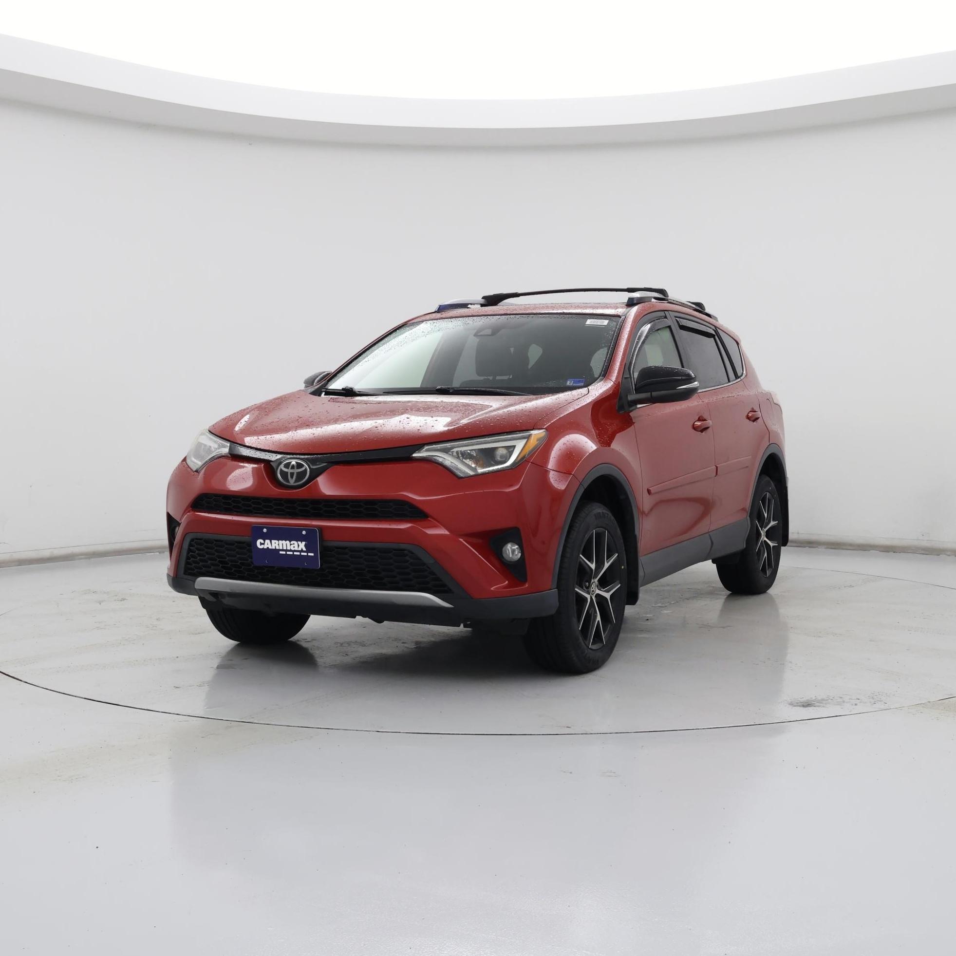 Thumbnail: 2017 Toyota RAV4 - 4