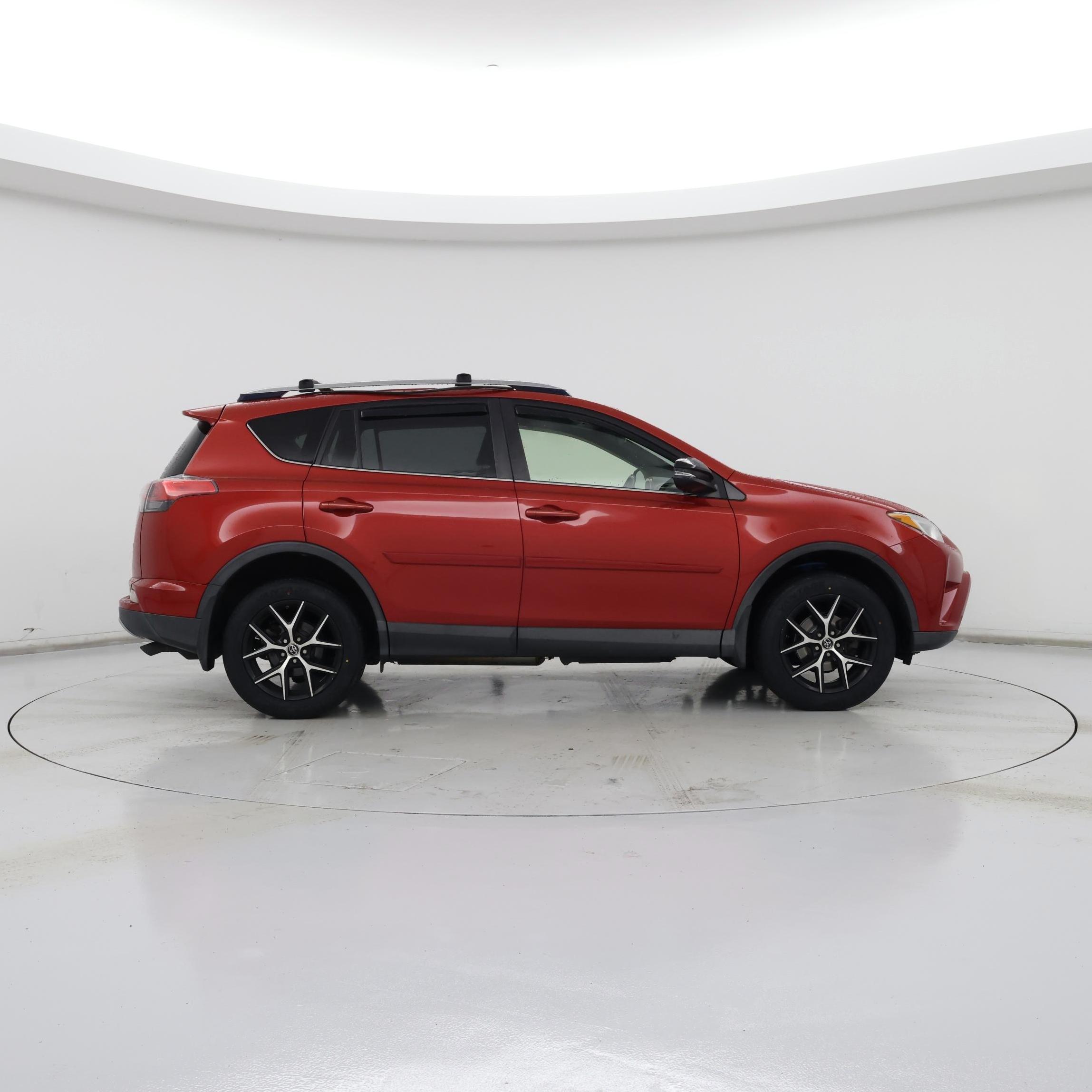 Thumbnail: 2017 Toyota RAV4 - 7