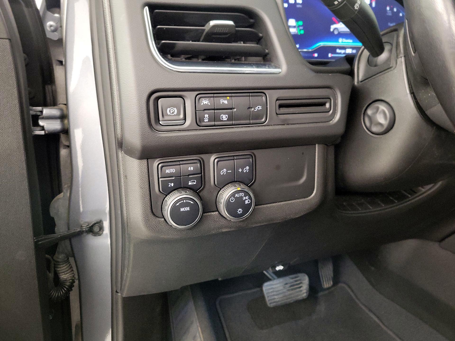 Thumbnail: 2022 Chevrolet Tahoe - 13