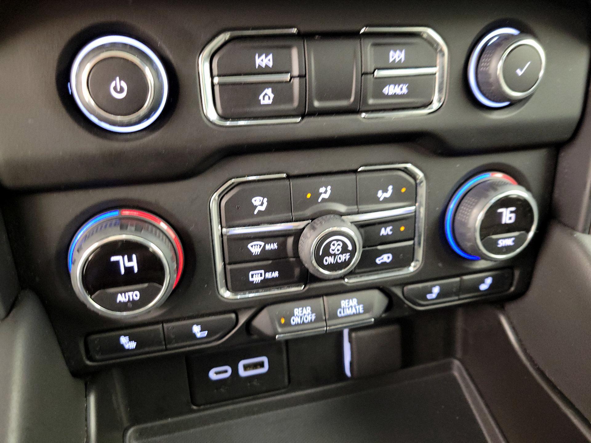 Thumbnail: 2022 Chevrolet Tahoe - 16