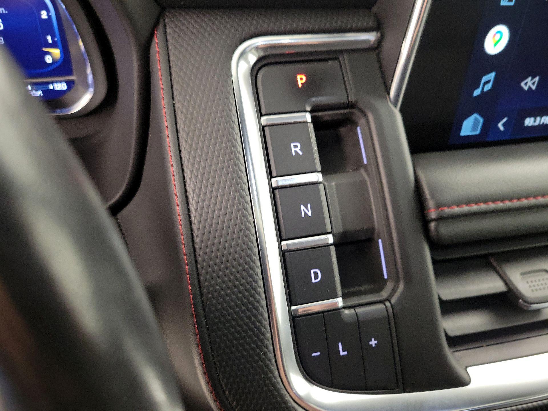 Thumbnail: 2022 Chevrolet Tahoe - 17