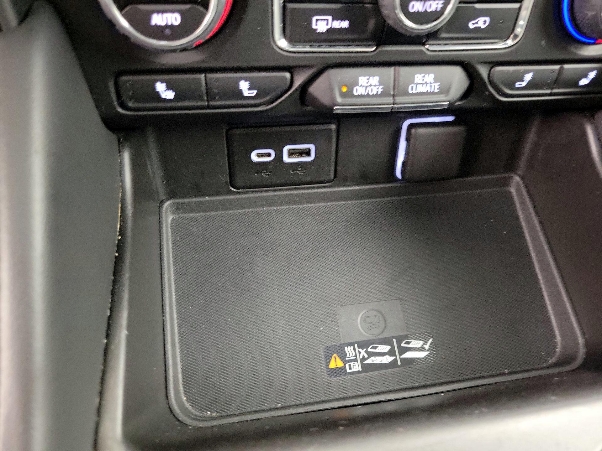 Thumbnail: 2022 Chevrolet Tahoe - 18