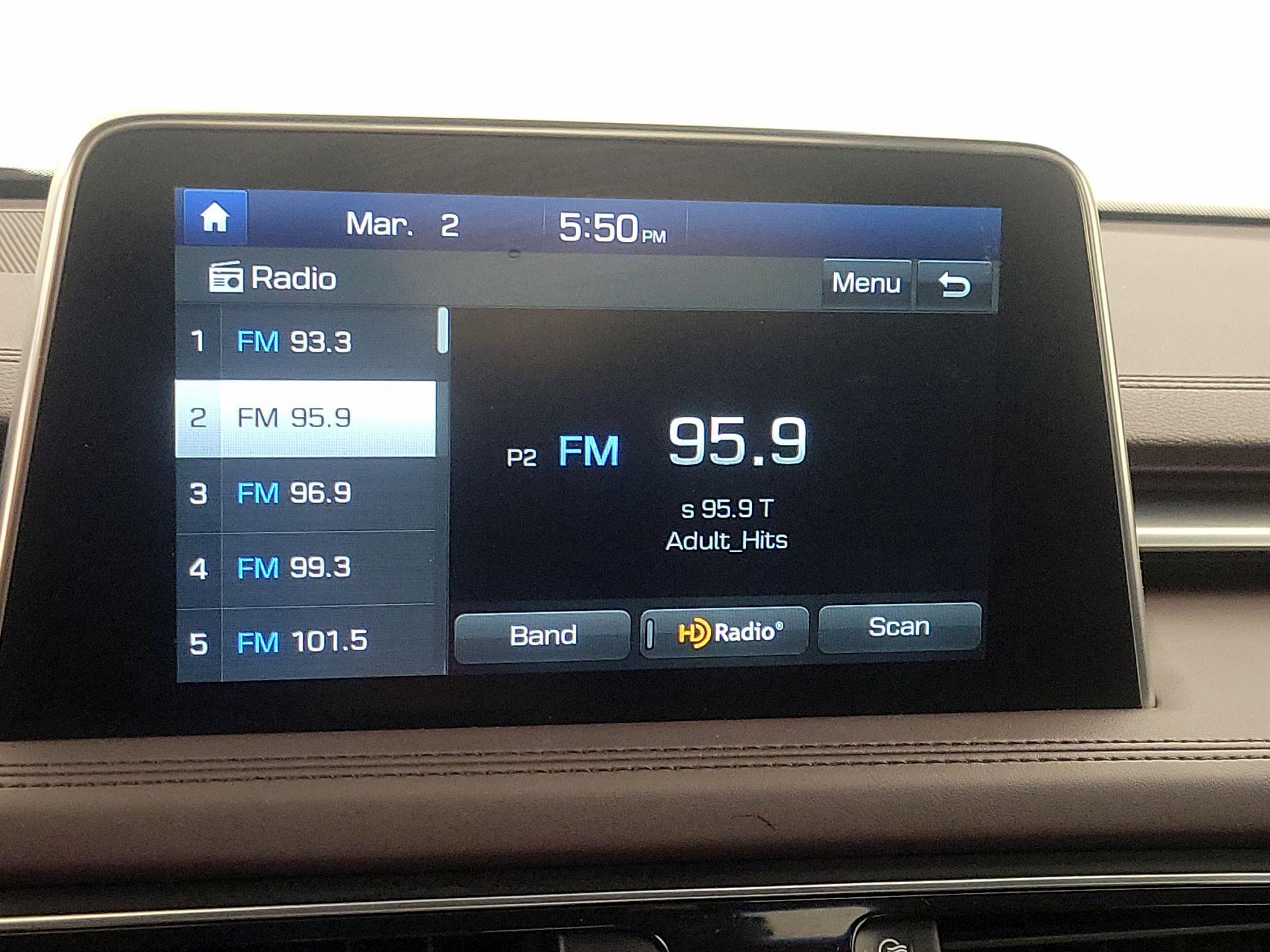 Thumbnail: 2019 Genesis G70 - 16