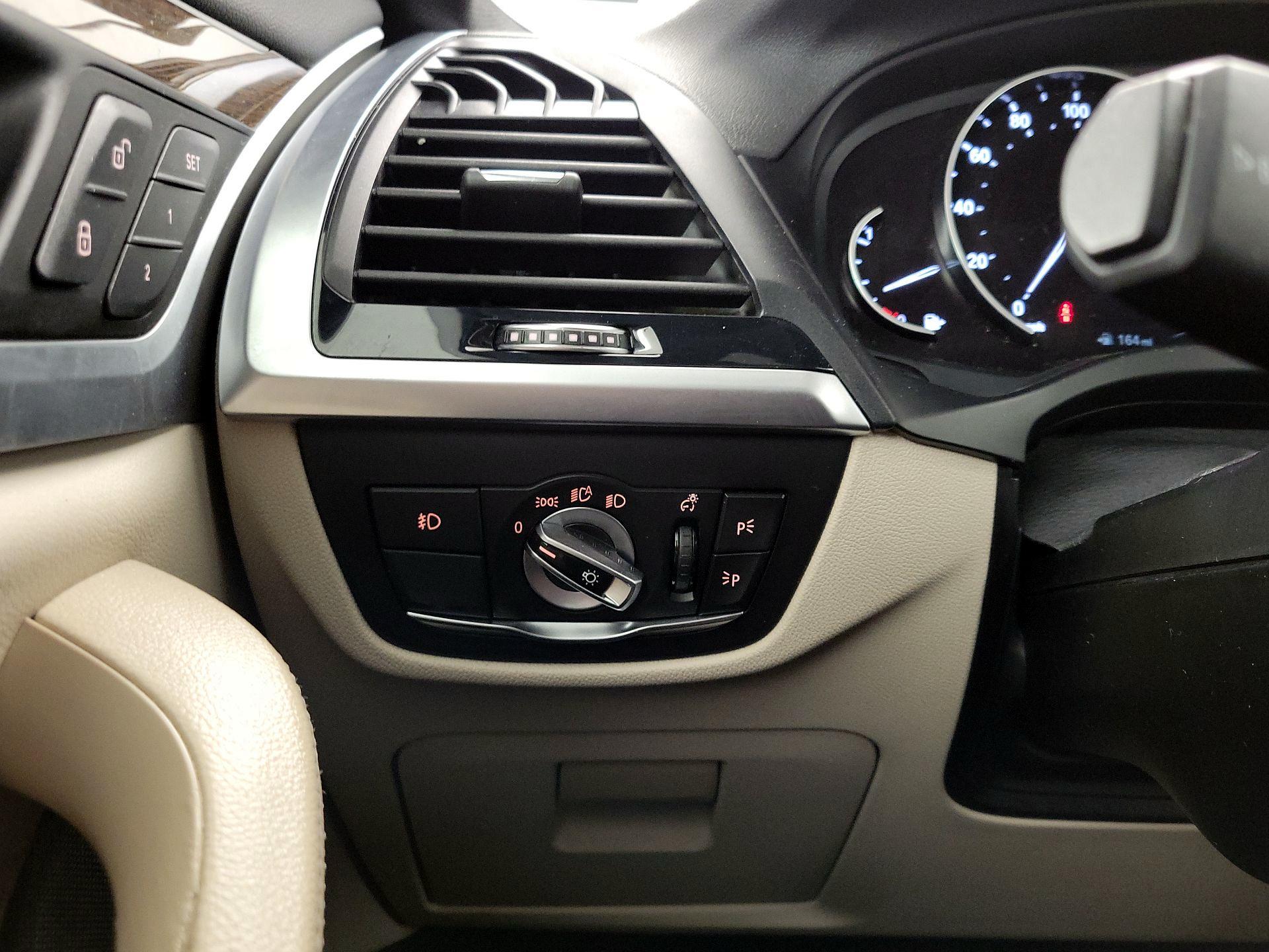 Thumbnail: 2019 BMW X3 - 13