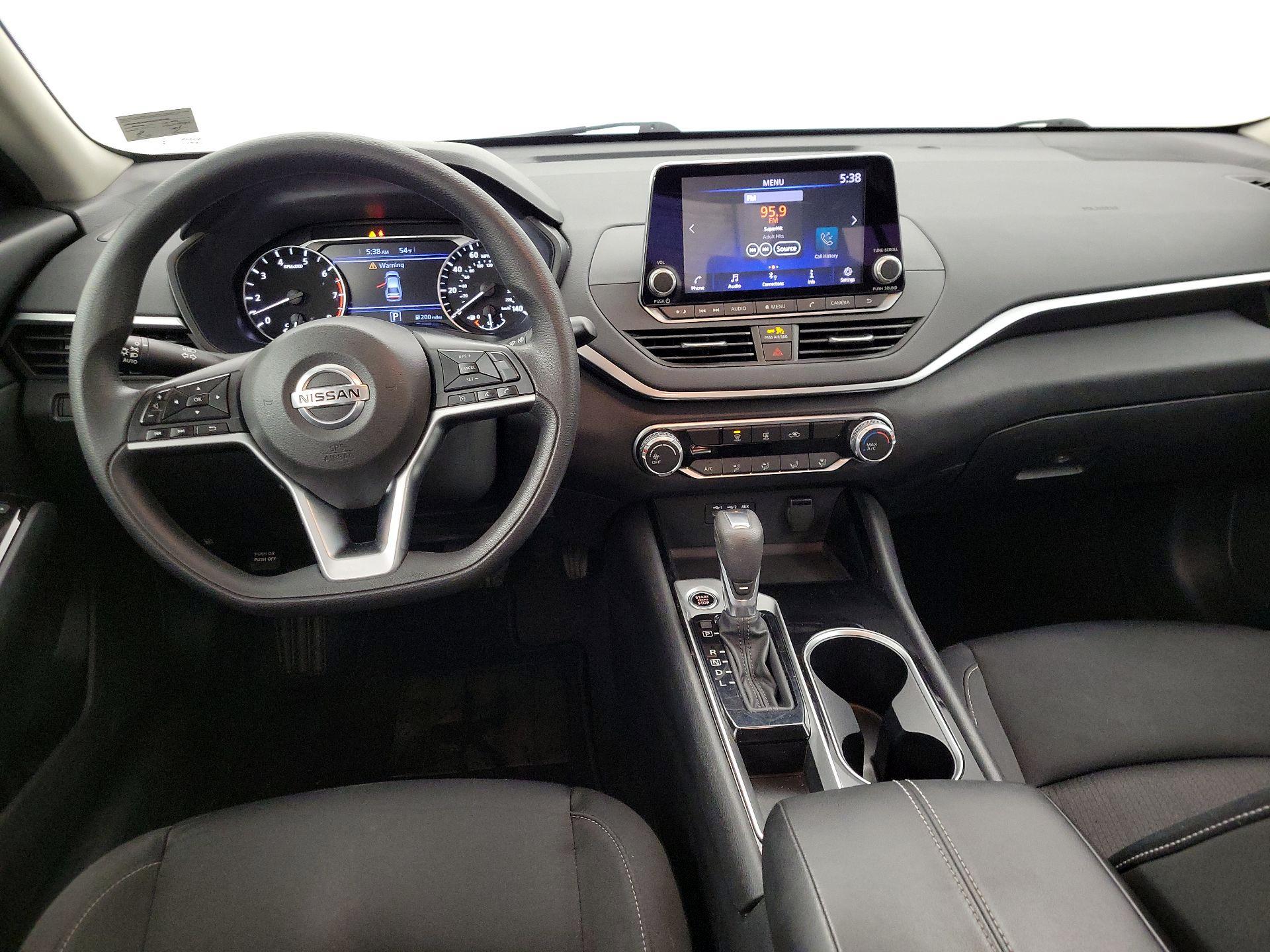 Thumbnail: 2021 Nissan Altima - 9
