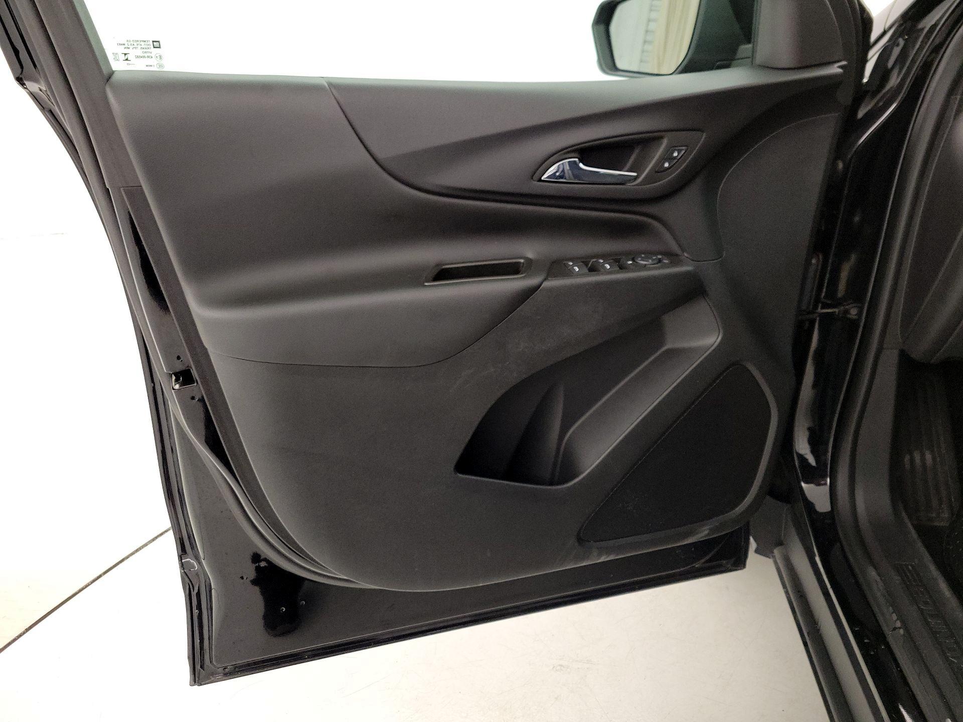 Thumbnail: 2023 Chevrolet Equinox - 12