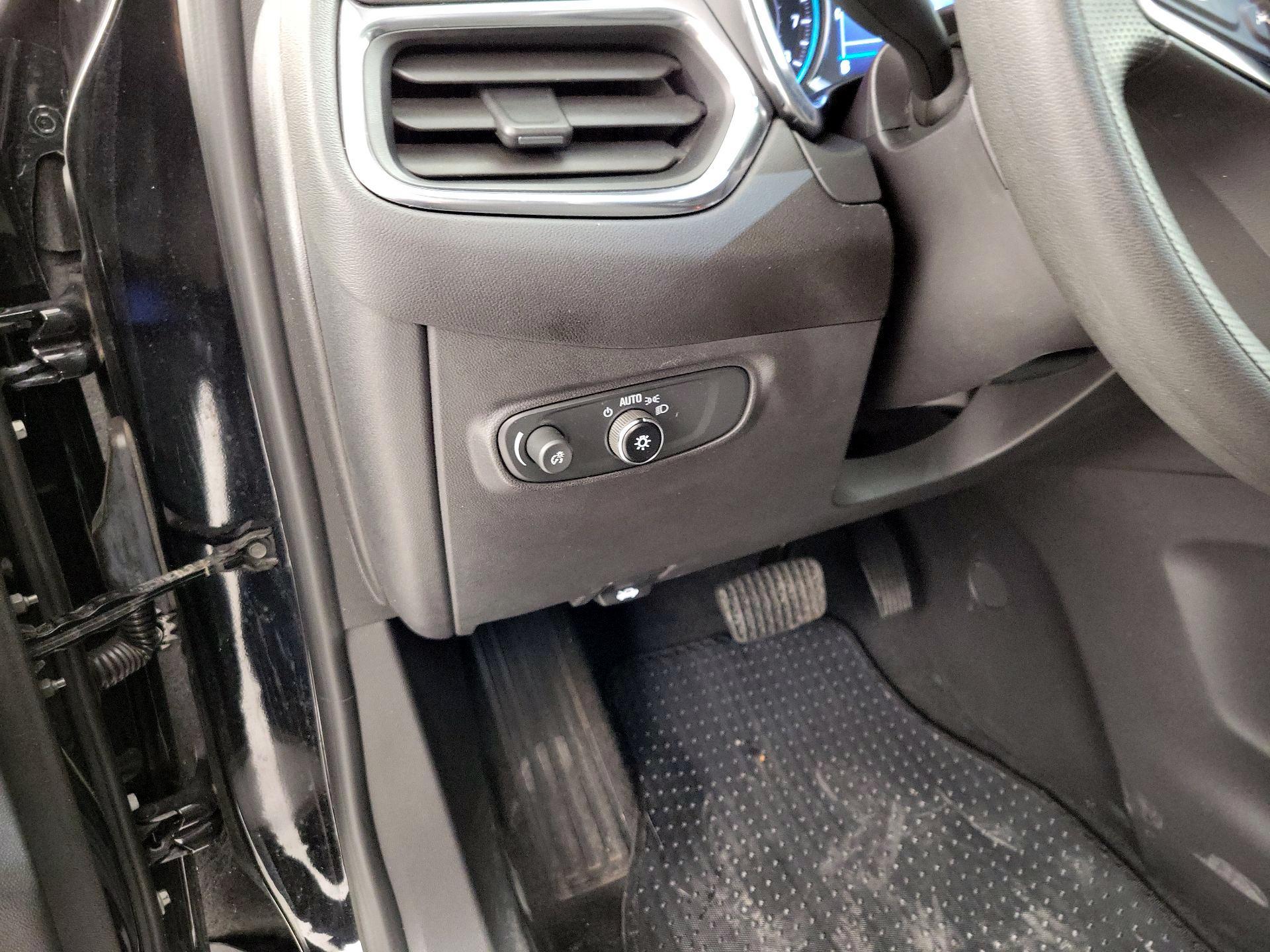 Thumbnail: 2023 Chevrolet Equinox - 13