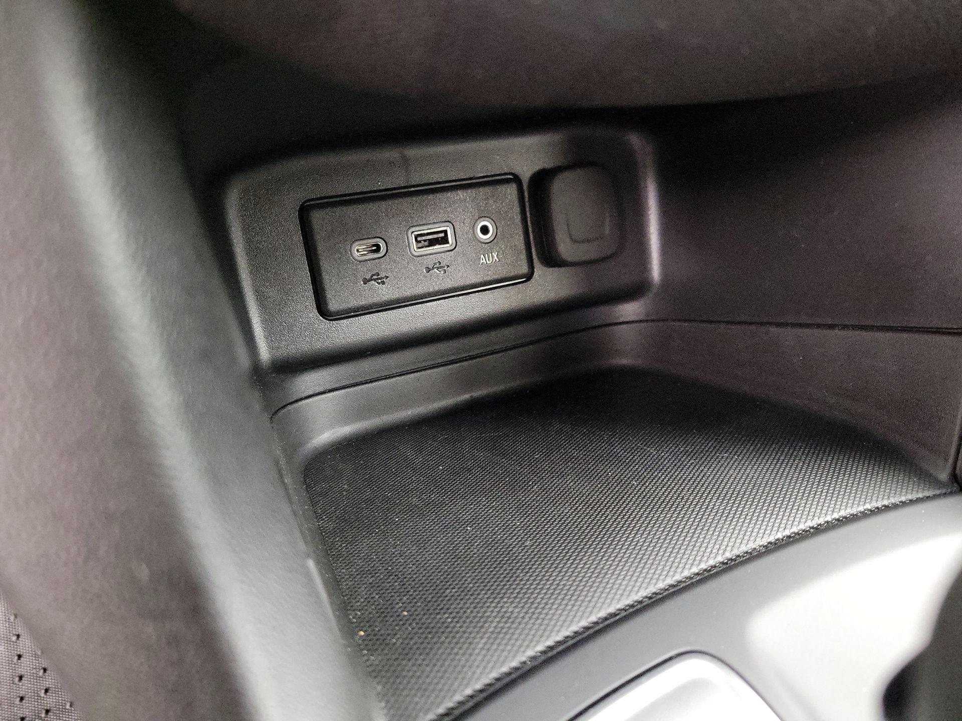 Thumbnail: 2023 Chevrolet Equinox - 18