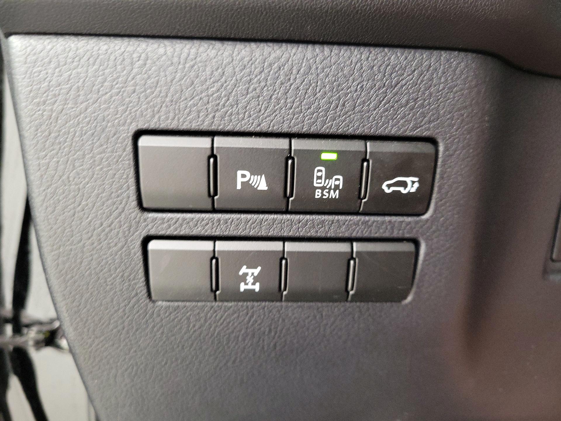 Thumbnail: 2017 Lexus NX - 13