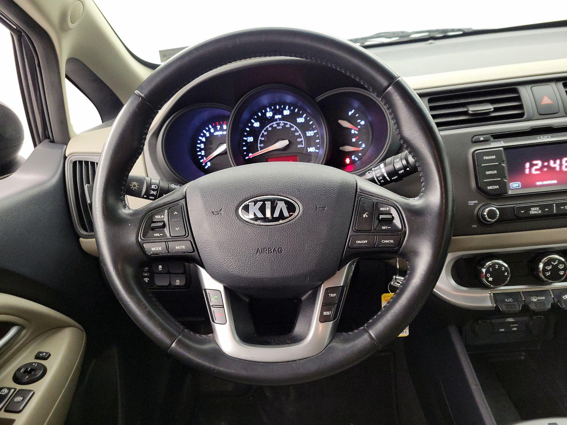 Thumbnail: 2014 Kia Rio5 - 10