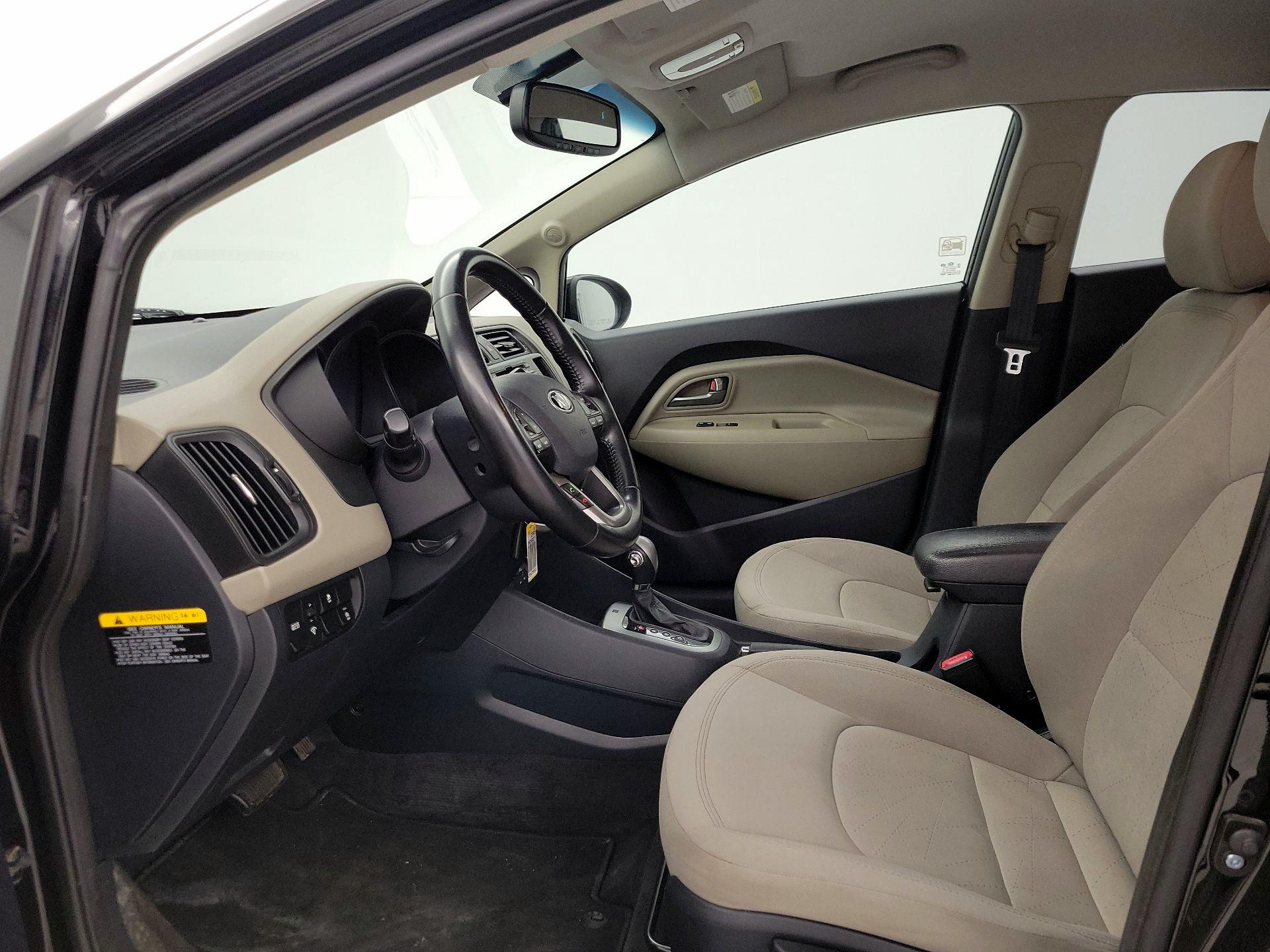 Thumbnail: 2014 Kia Rio5 - 11