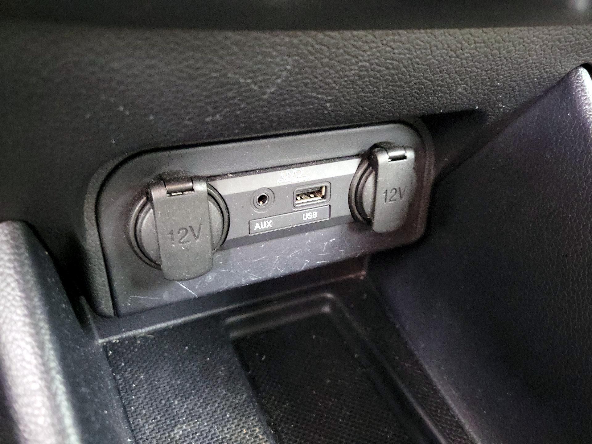 Thumbnail: 2014 Kia Rio5 - 18