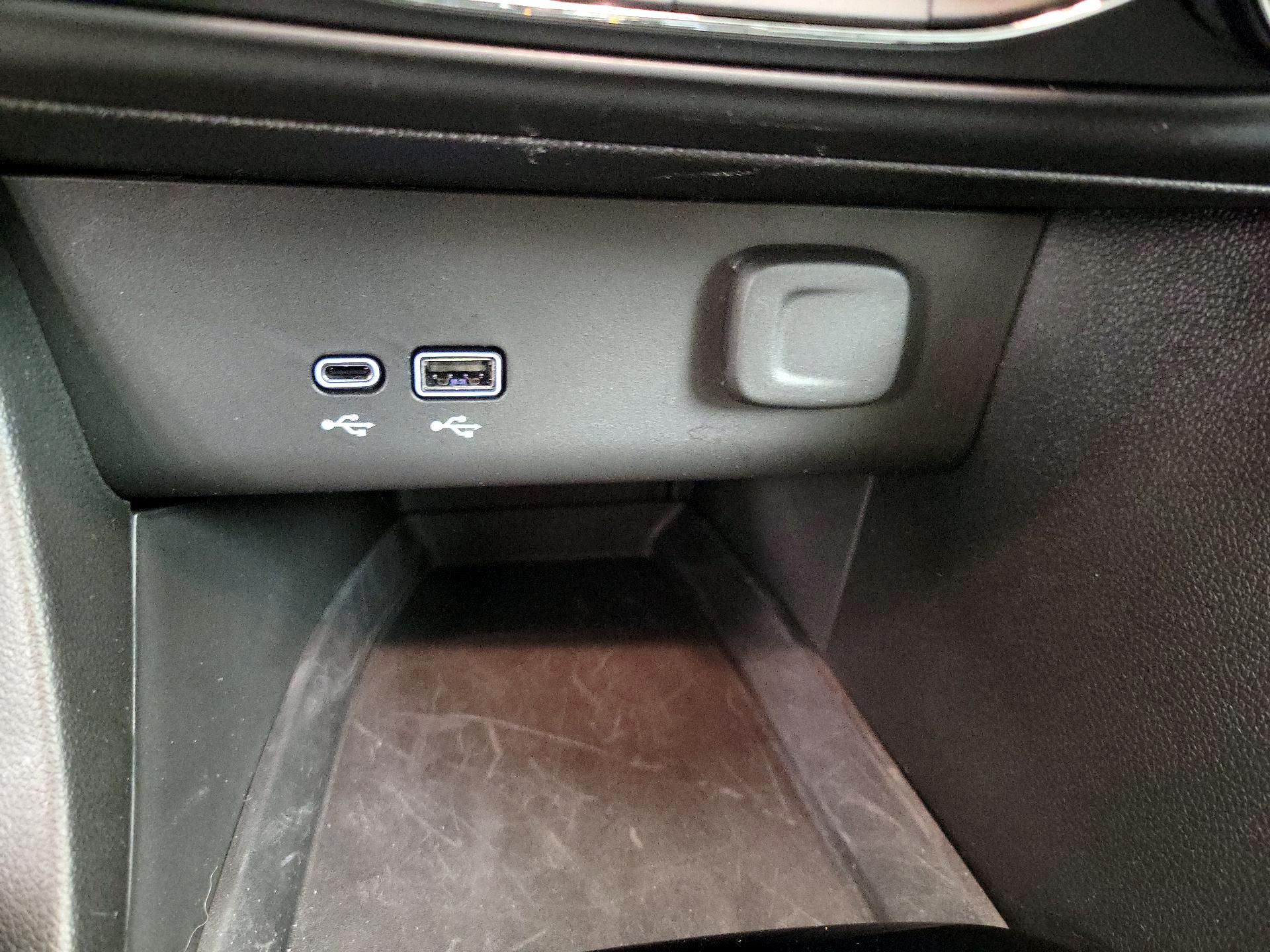 Thumbnail: 2024 Buick Encore GX - 18