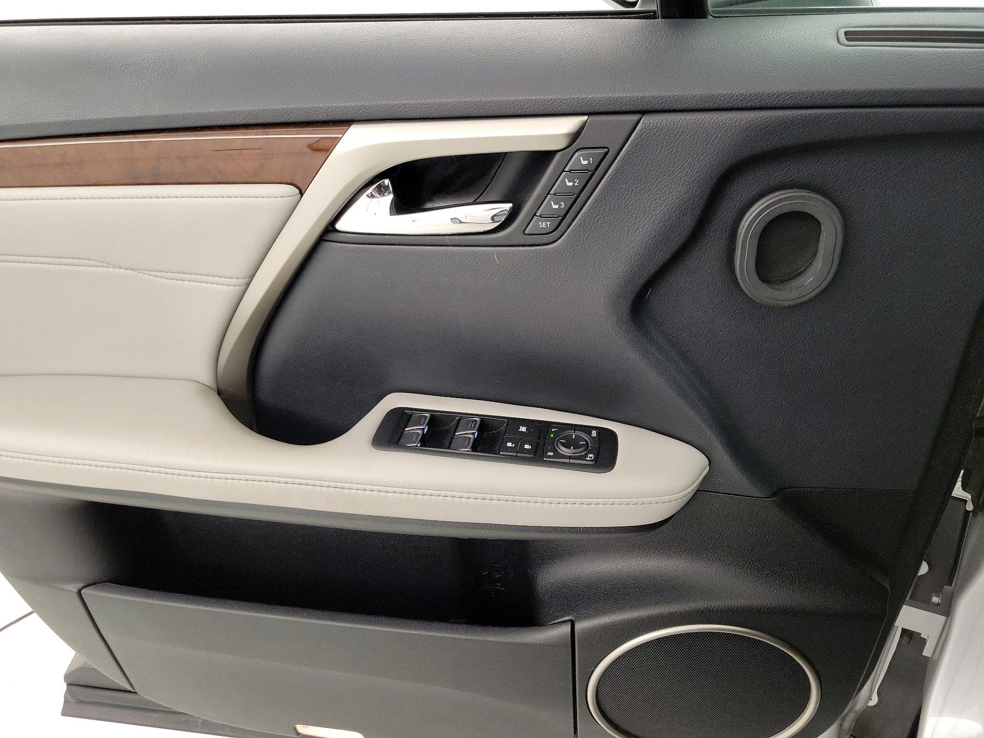 Thumbnail: 2018 Lexus RX - 12