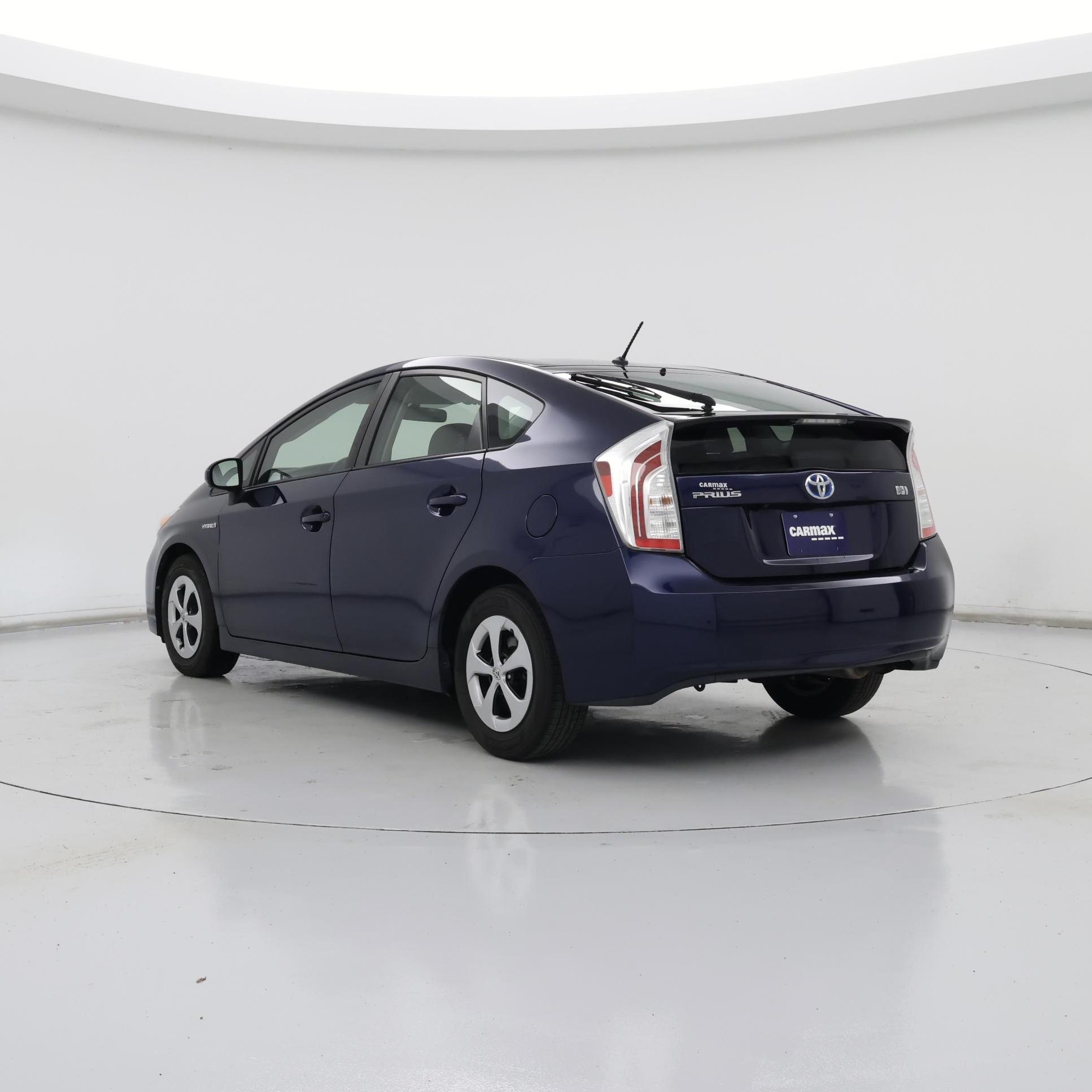 Thumbnail: 2015 Toyota Prius - 2