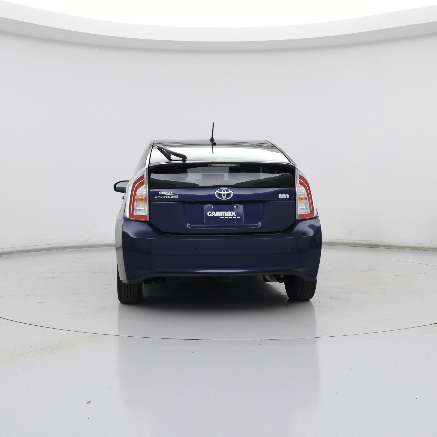 Thumbnail: 2015 Toyota Prius - 6