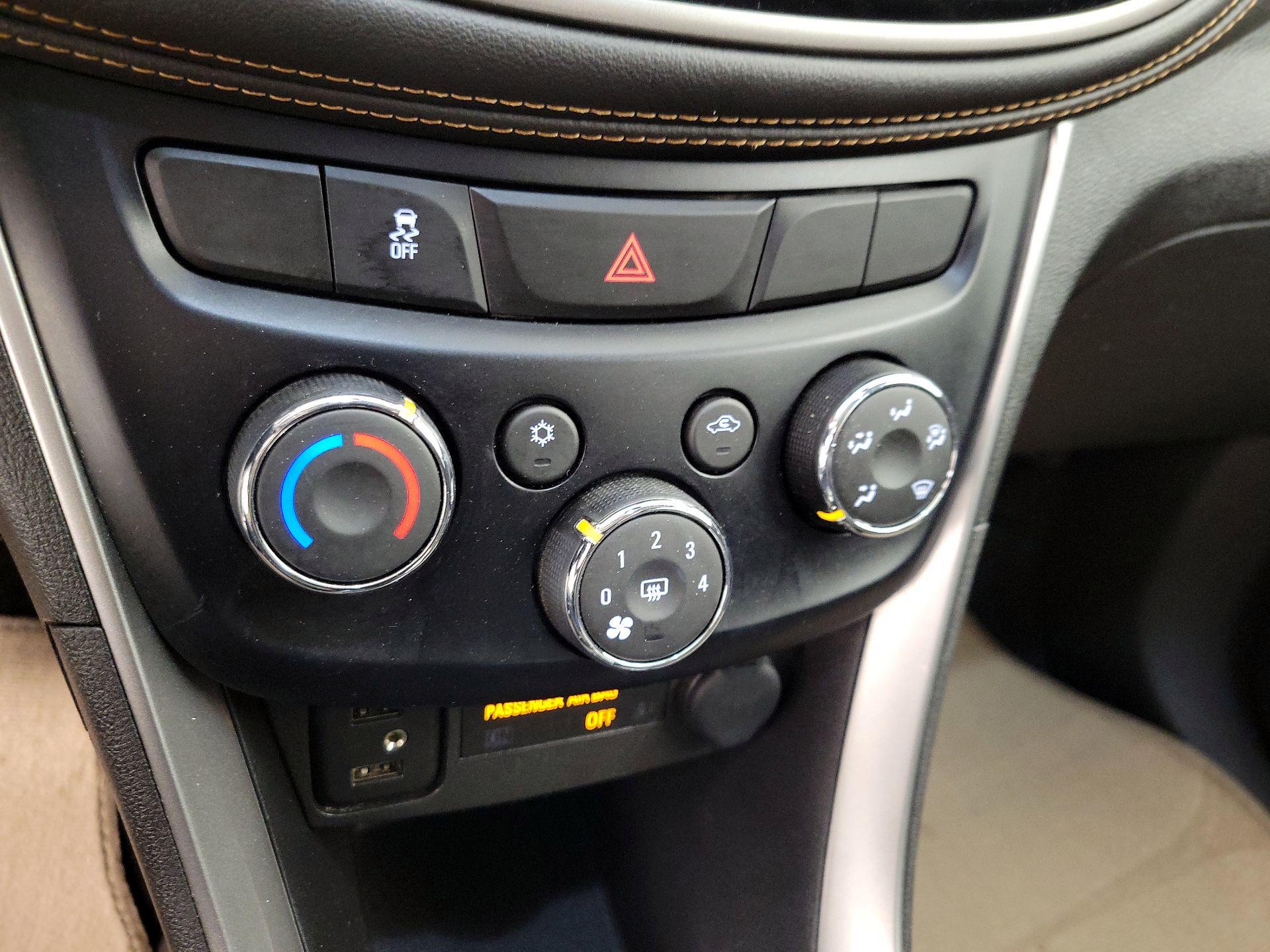 Thumbnail: 2020 Chevrolet Trax - 16