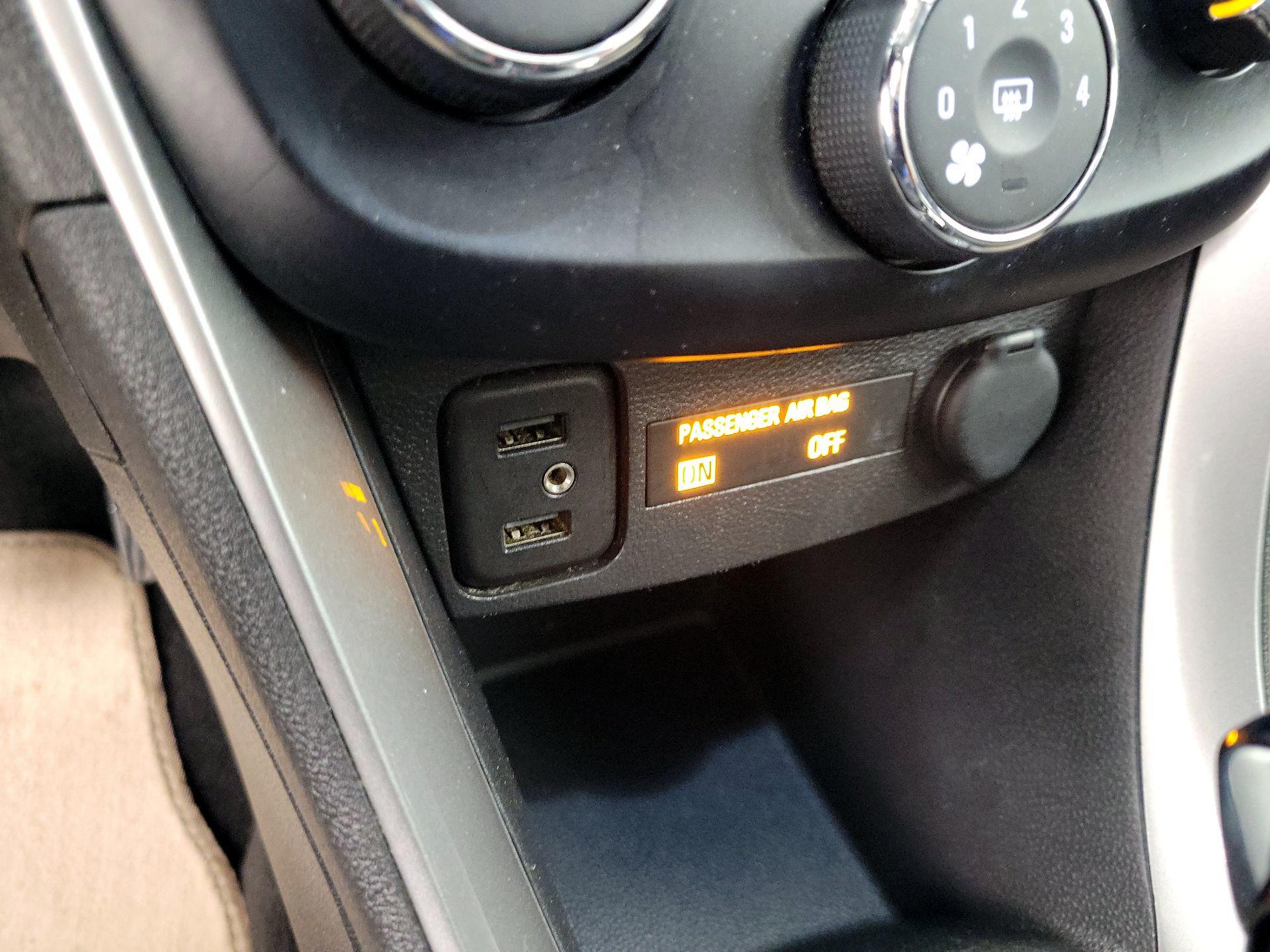 Thumbnail: 2020 Chevrolet Trax - 18