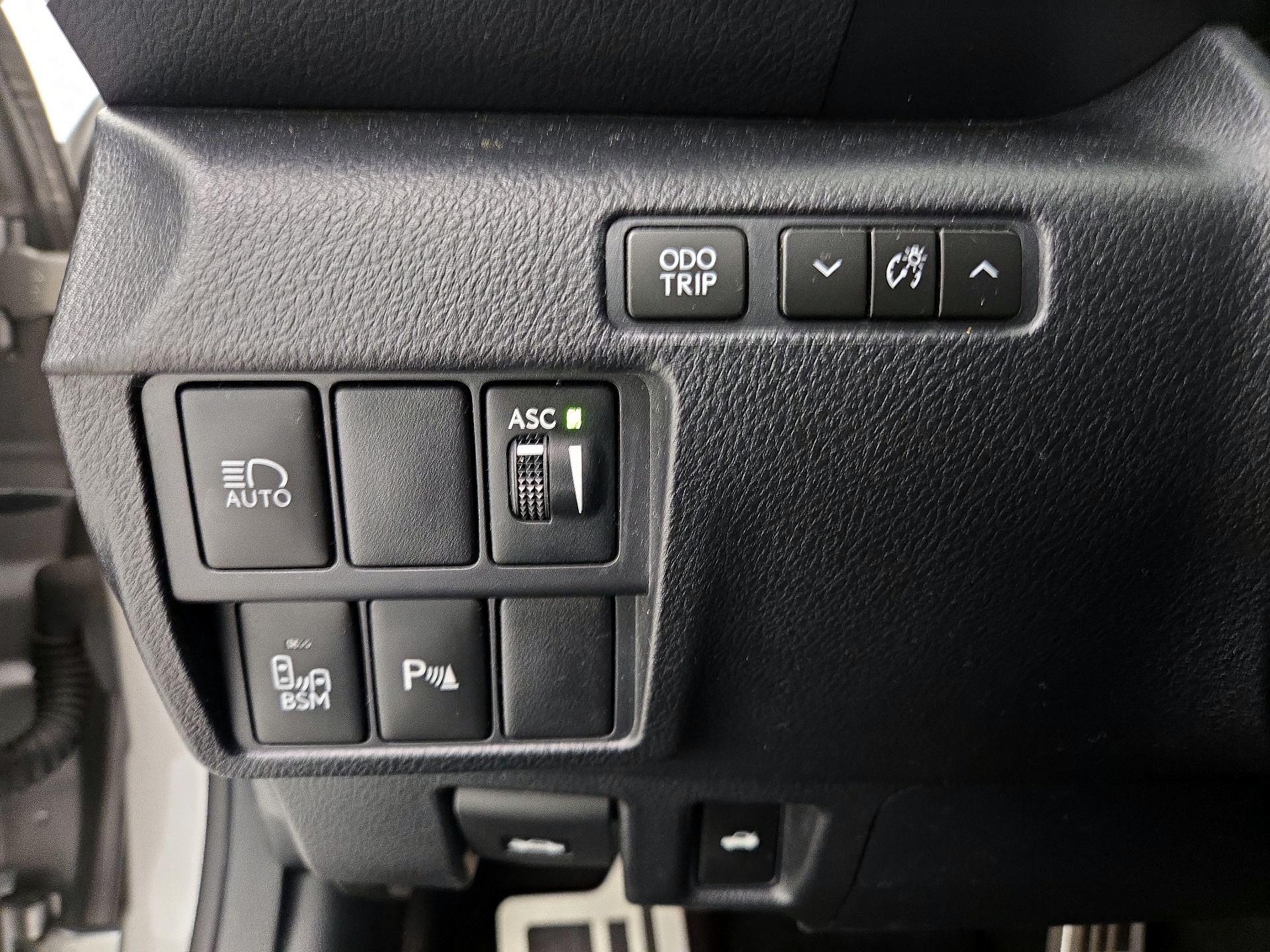 Thumbnail: 2021 Lexus RC - 13