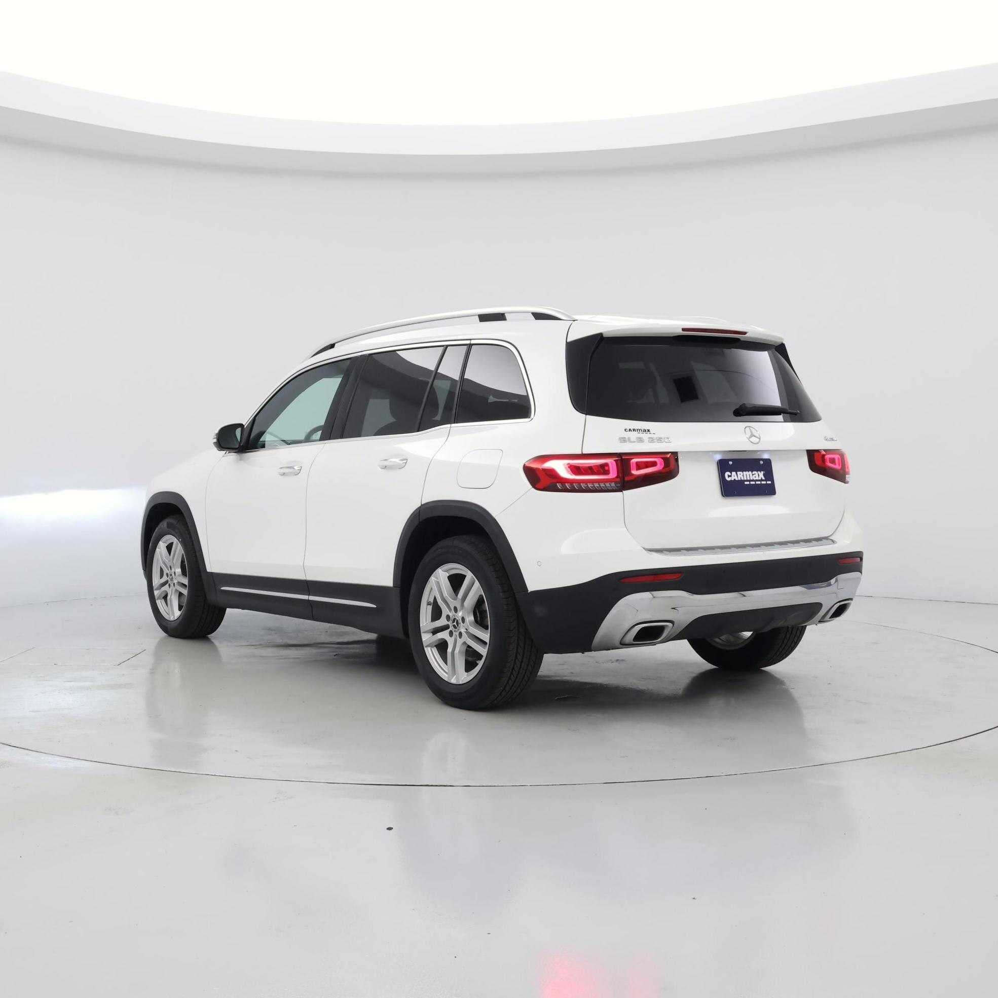 Thumbnail: 2022 Mercedes-Benz GLB - 2