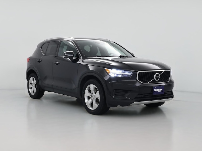 2020 Volvo XC40 T5 Momentum -
                  Fredericksburg, VA