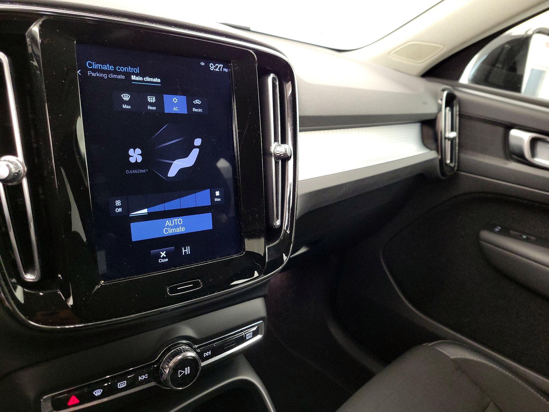 Thumbnail: 2020 Volvo XC40 - 15