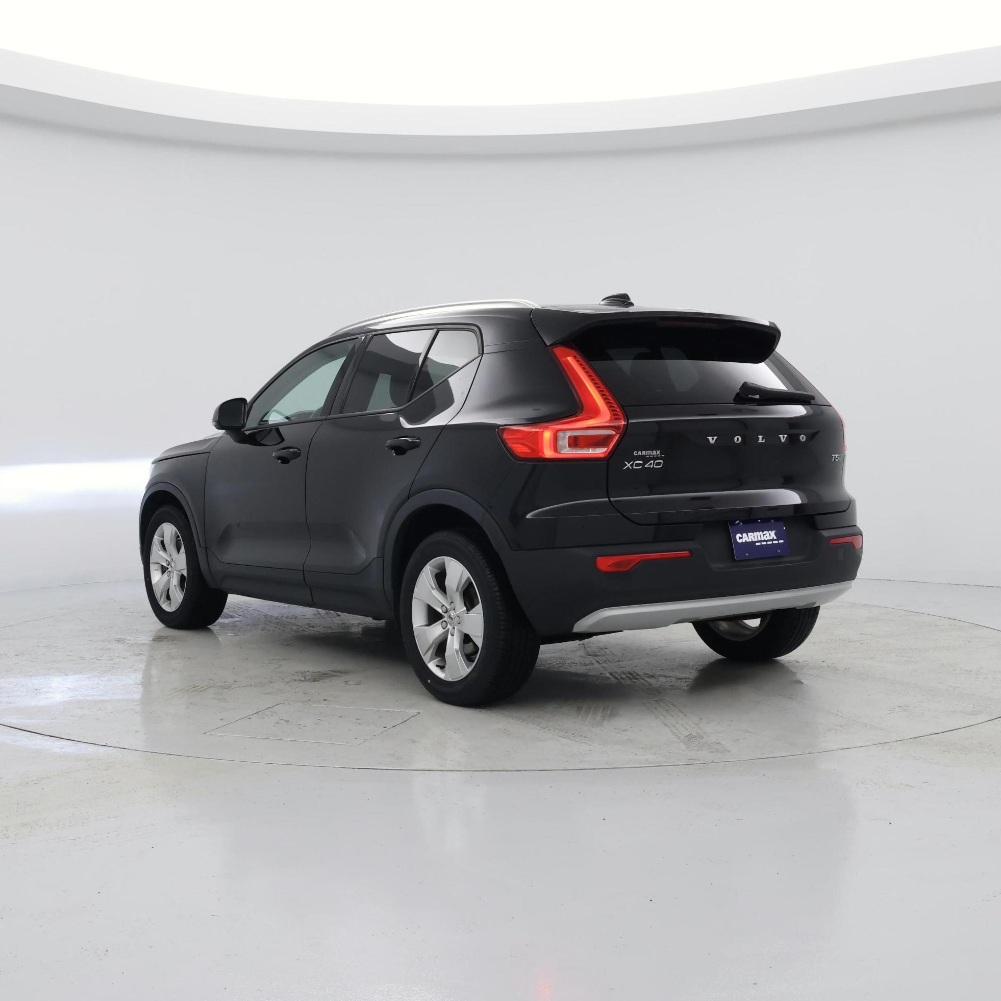 Thumbnail: 2020 Volvo XC40 - 2