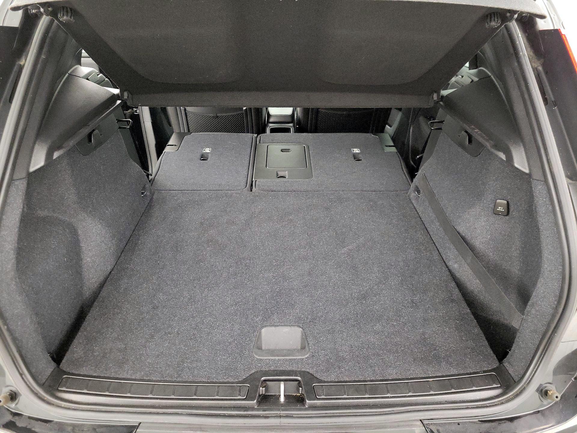 Thumbnail: 2020 Volvo XC40 - 20