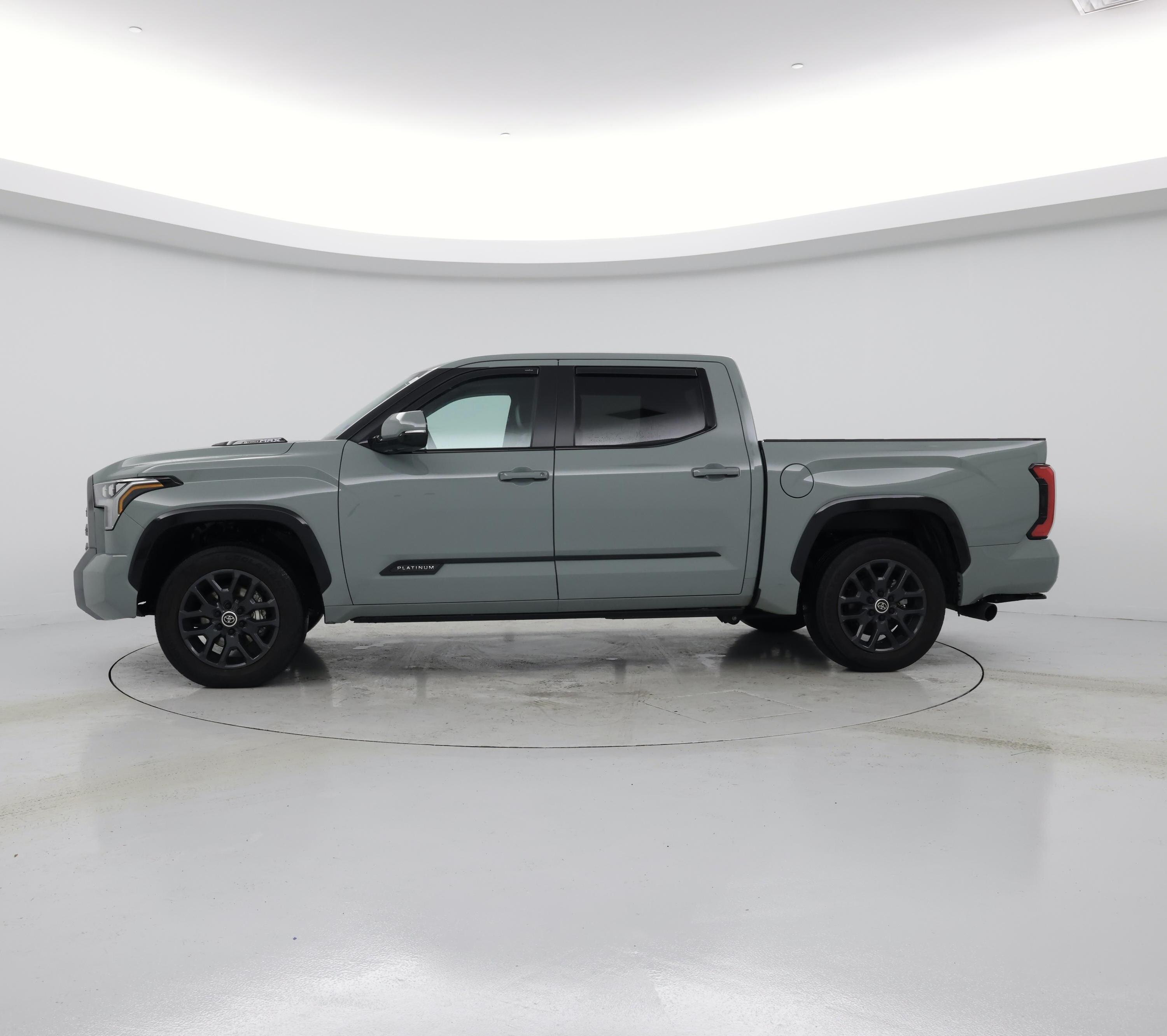 Thumbnail: 2024 Toyota Tundra - 3