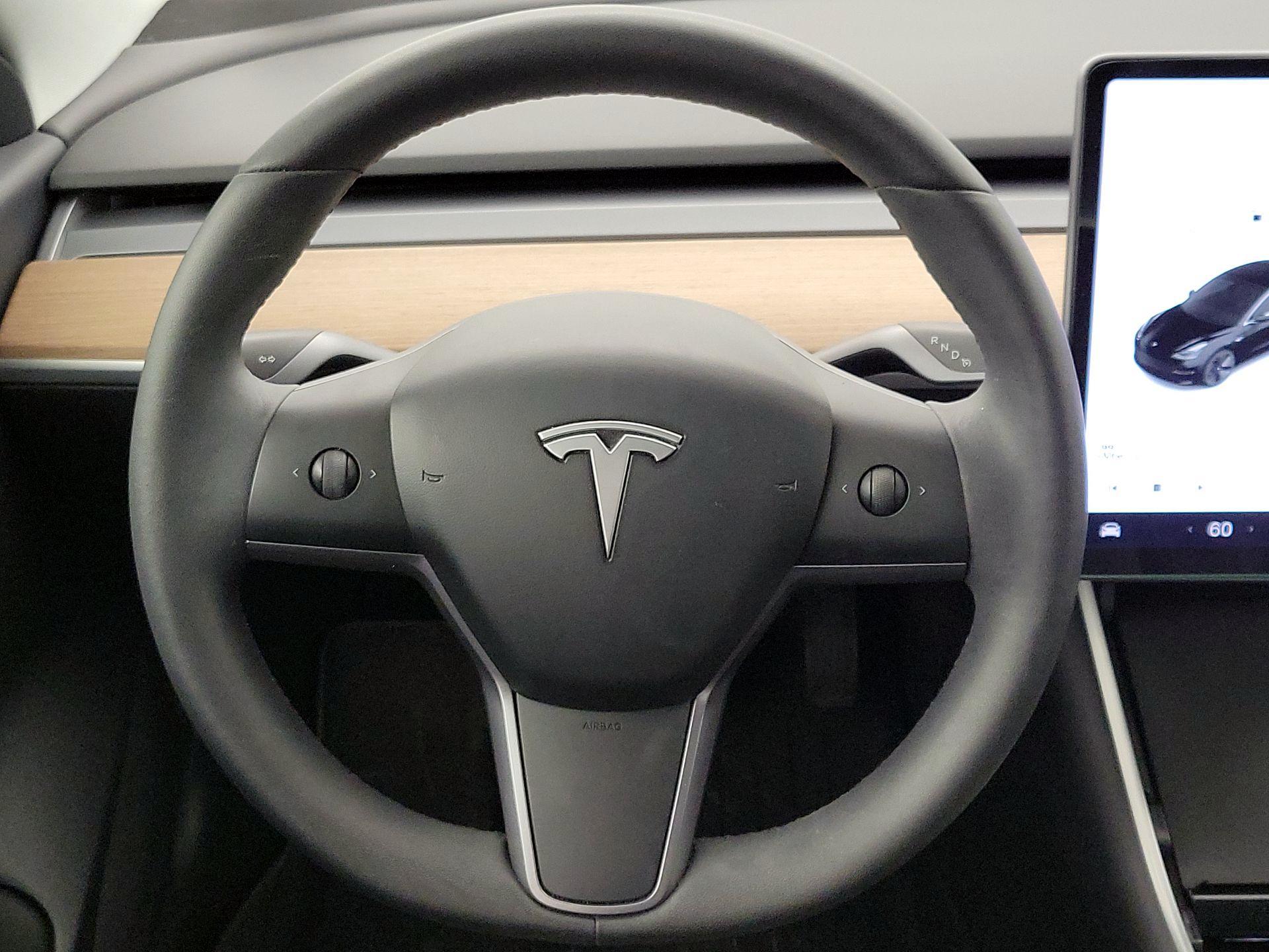 Thumbnail: 2020 Tesla Model 3 - 10