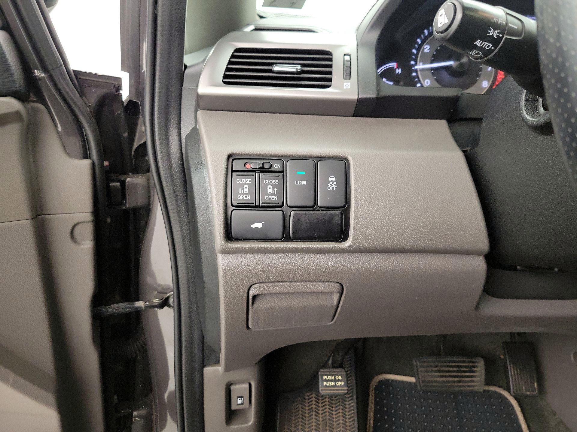 Thumbnail: 2016 Honda Odyssey - 13