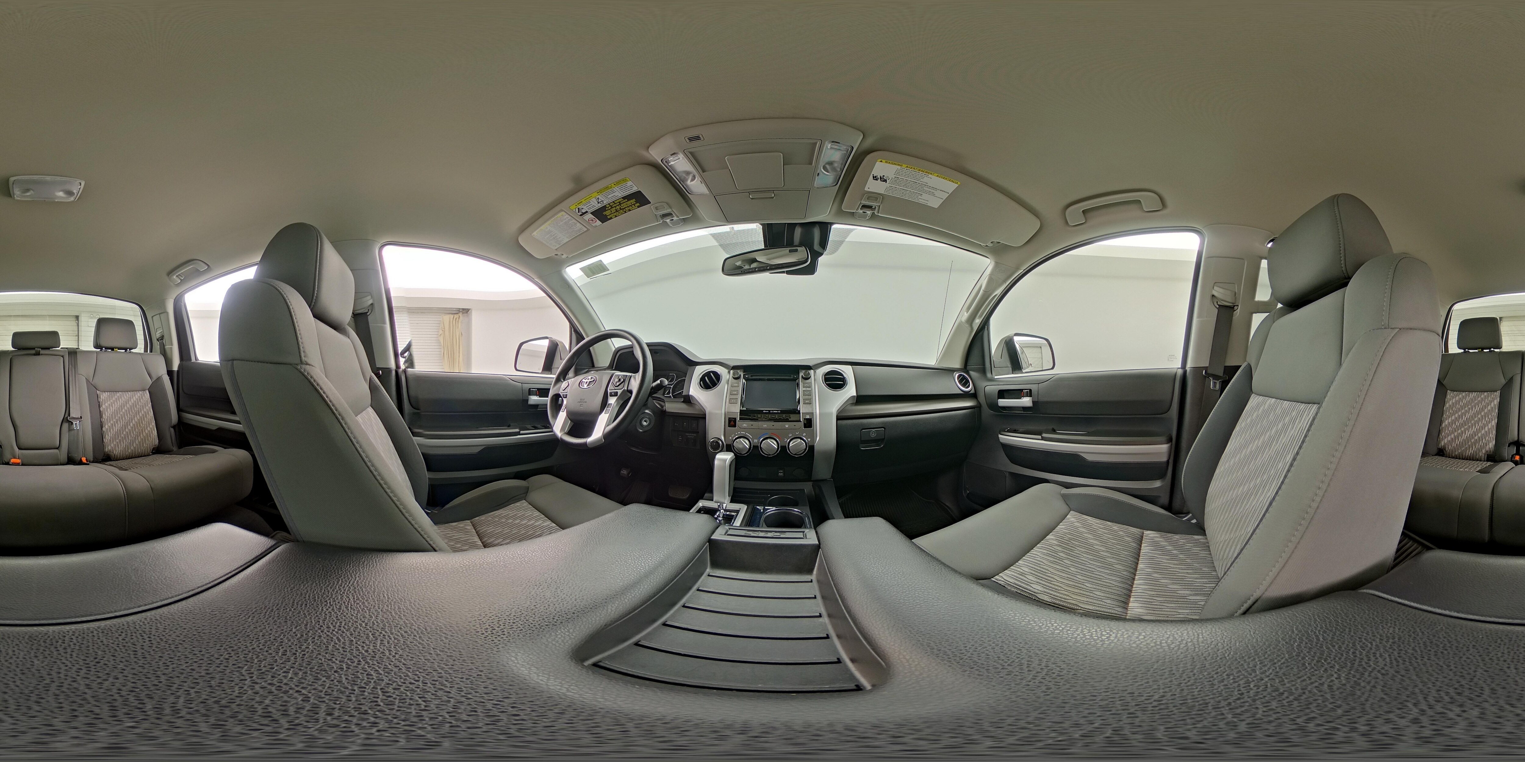 2018 Toyota Tundra SR5 - Photo 24