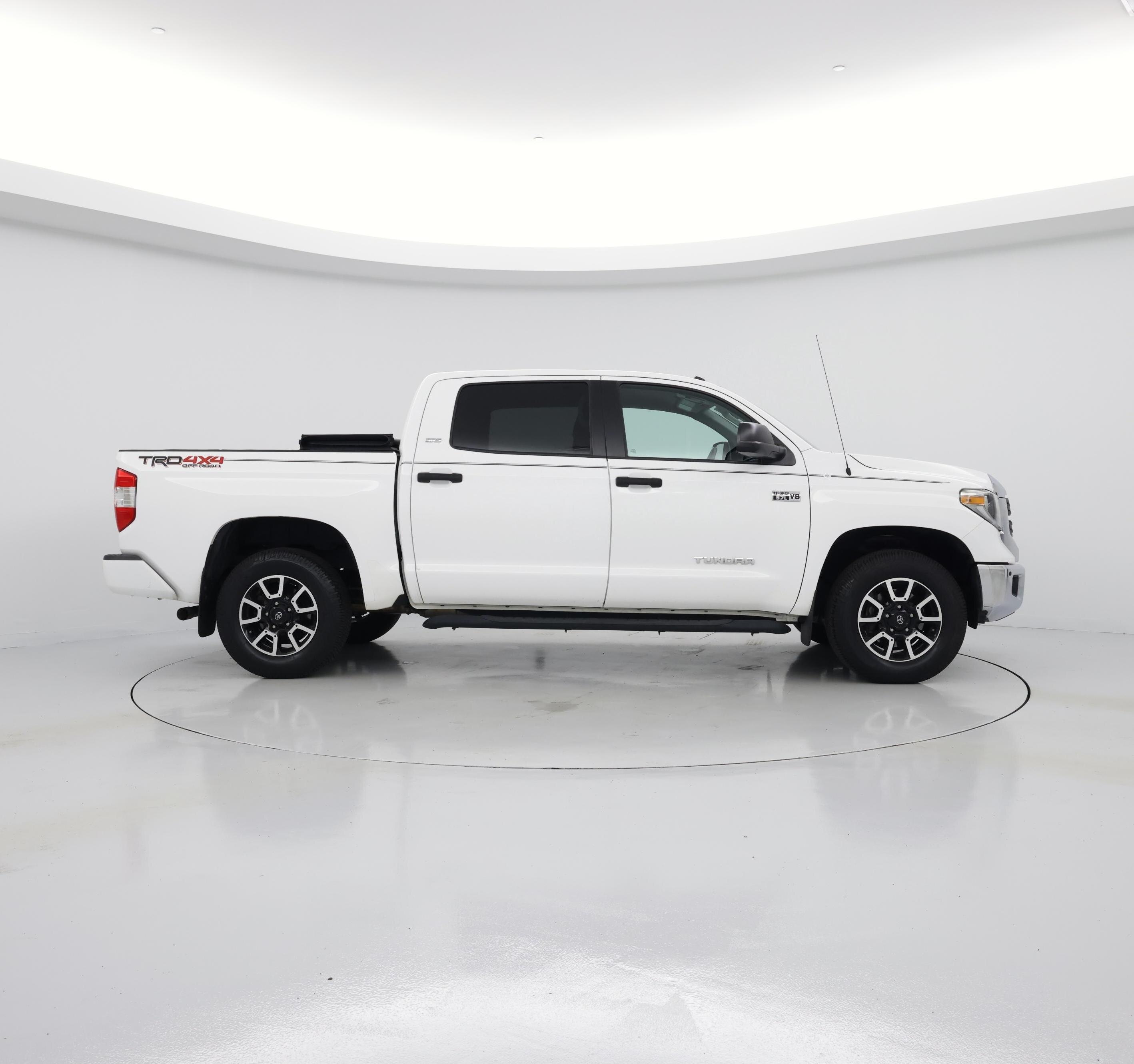 Thumbnail: 2018 Toyota Tundra - 7