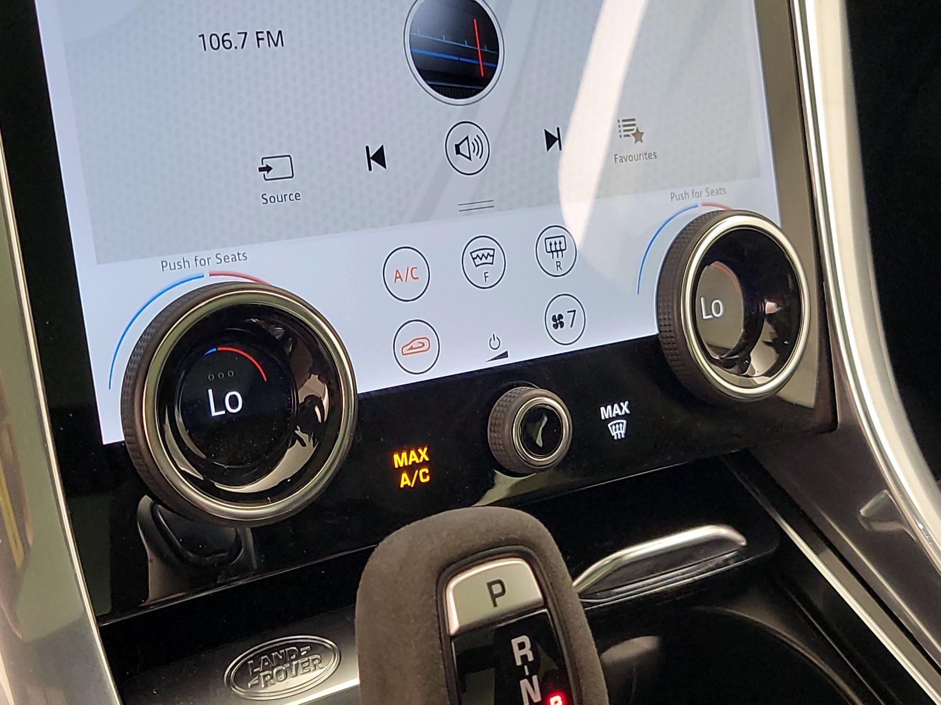 Thumbnail: 2022 Land Rover Range Rover Sport - 17