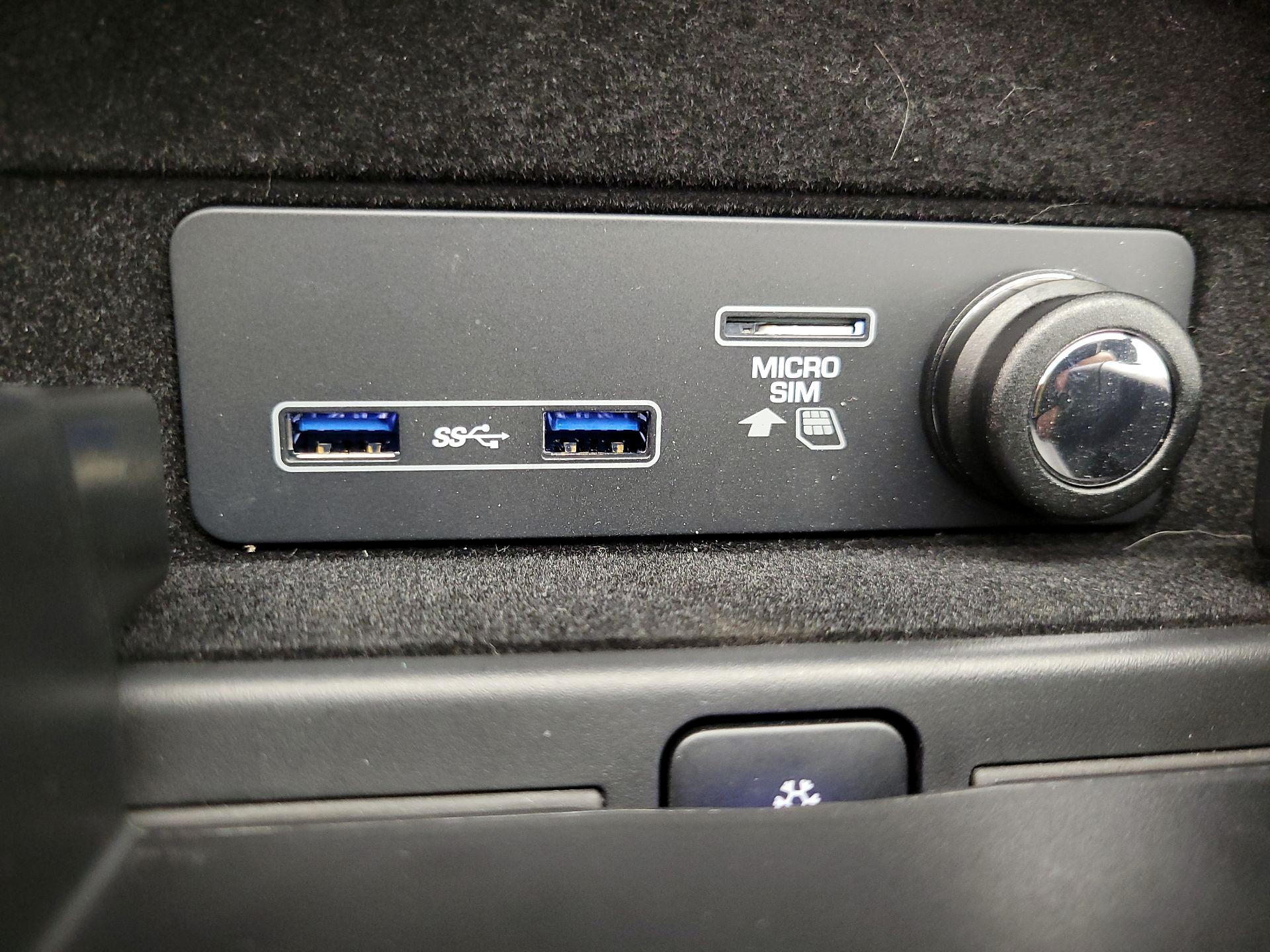 Thumbnail: 2022 Land Rover Range Rover Sport - 19