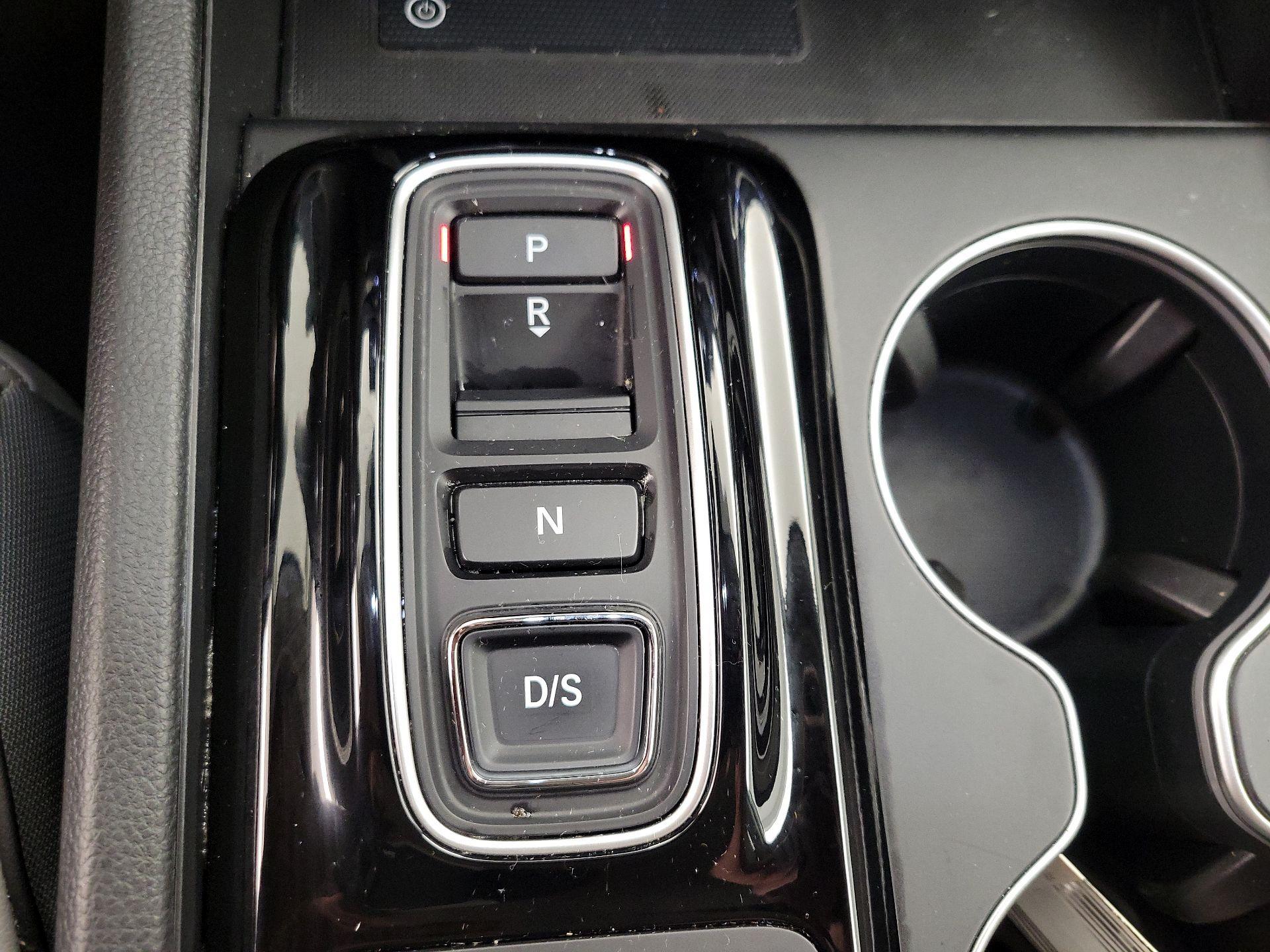 Thumbnail: 2023 Honda Pilot - 18