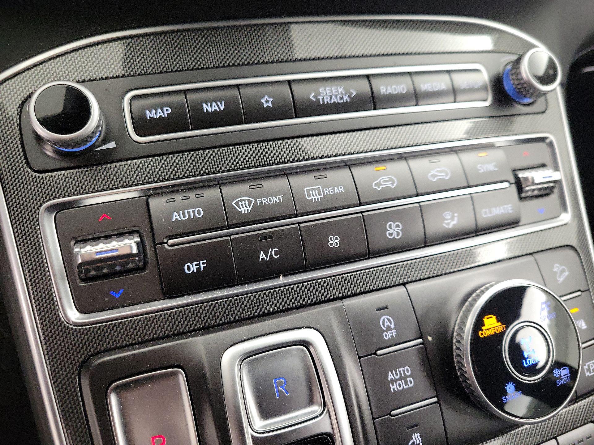 Thumbnail: 2023 Hyundai Santa Fe - 17